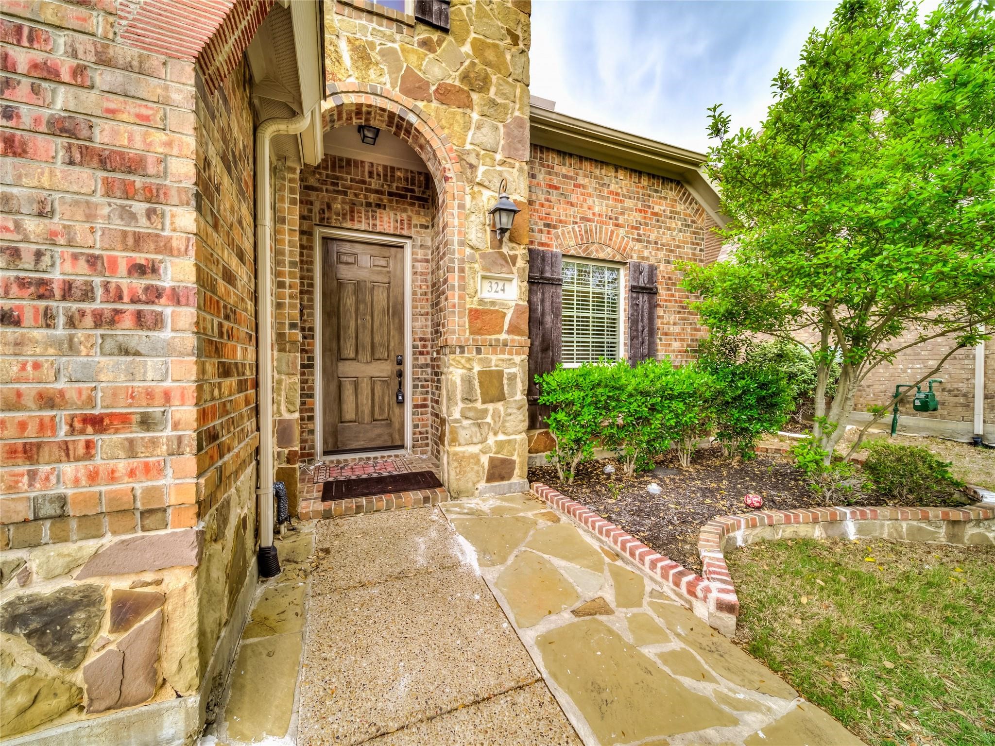 324 Enid Drive Lewisville TX 75056