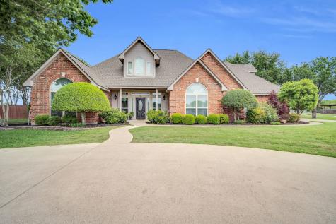 711 Willow Lane Waxahachie TX 75165