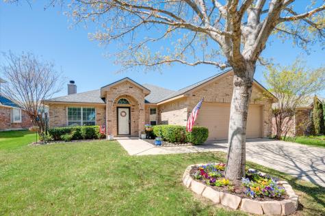 929 Sherry Lane Saginaw TX 76179