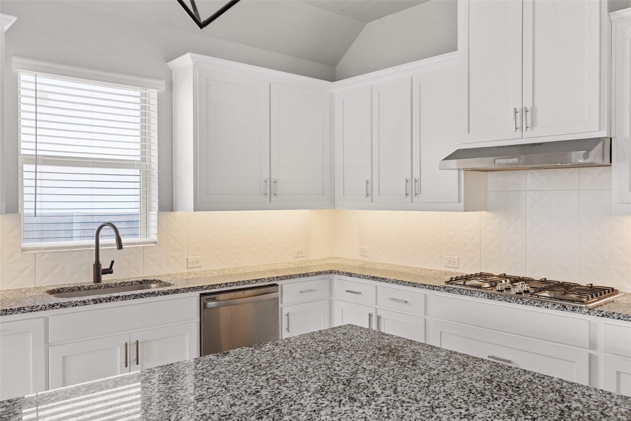 4121 Silver Spur Court Aubrey TX 76227
