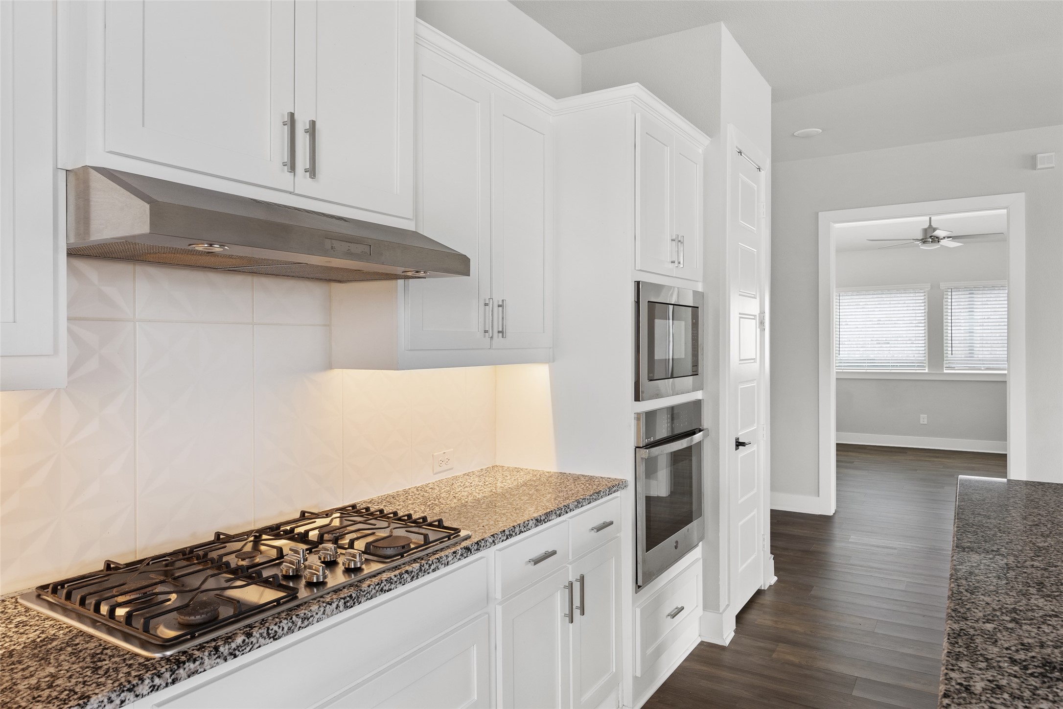 4121 Silver Spur Court Aubrey TX 76227
