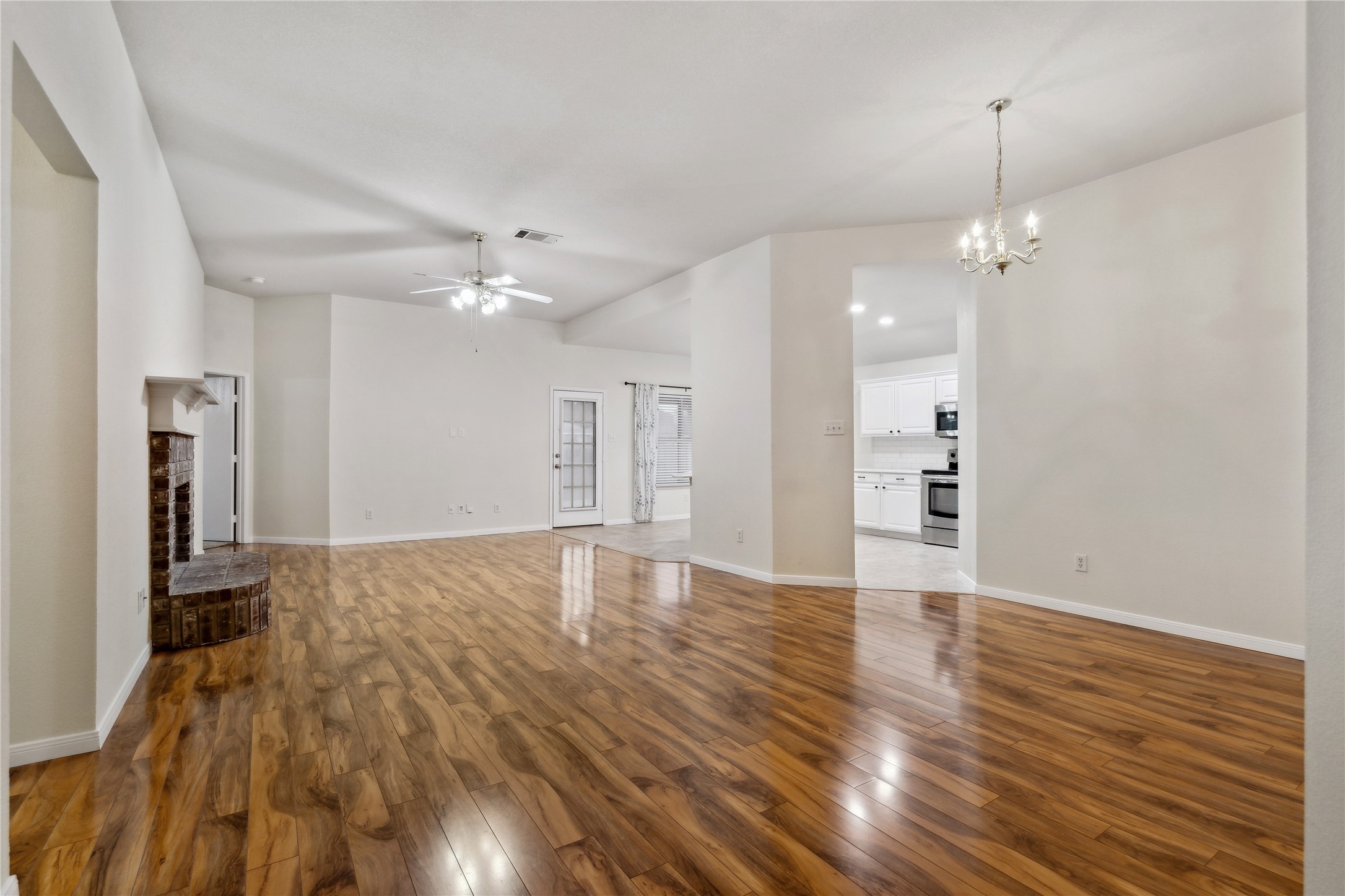 935 Aaron Drive Burleson TX 76028