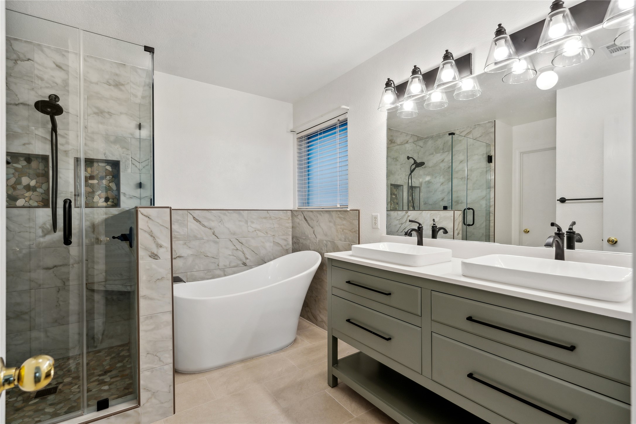 935 Aaron Drive Burleson TX 76028