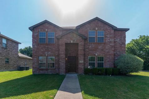 1308 Bluebonnet Court Desoto TX 75115