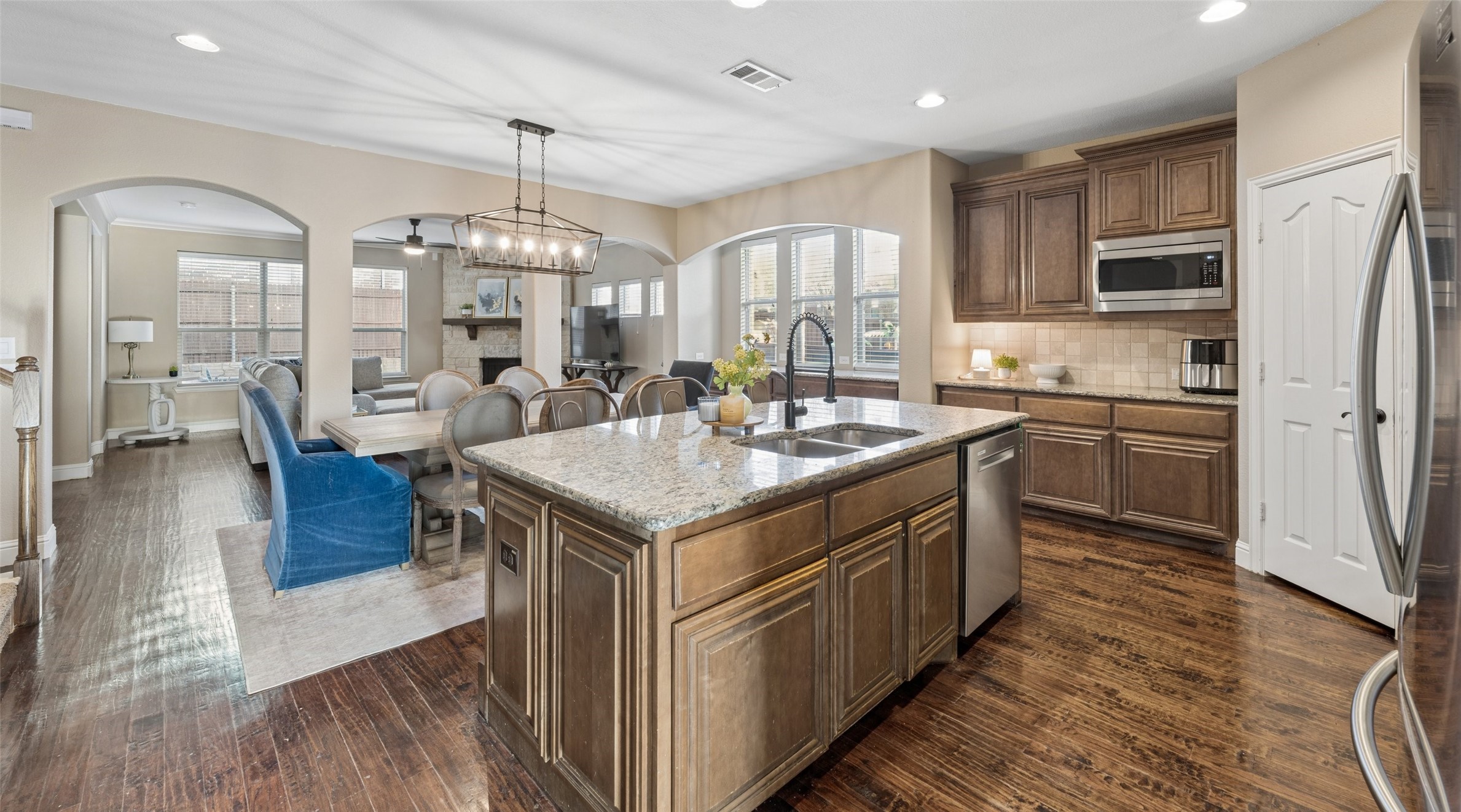 2300 Holder Drive Euless TX 76039