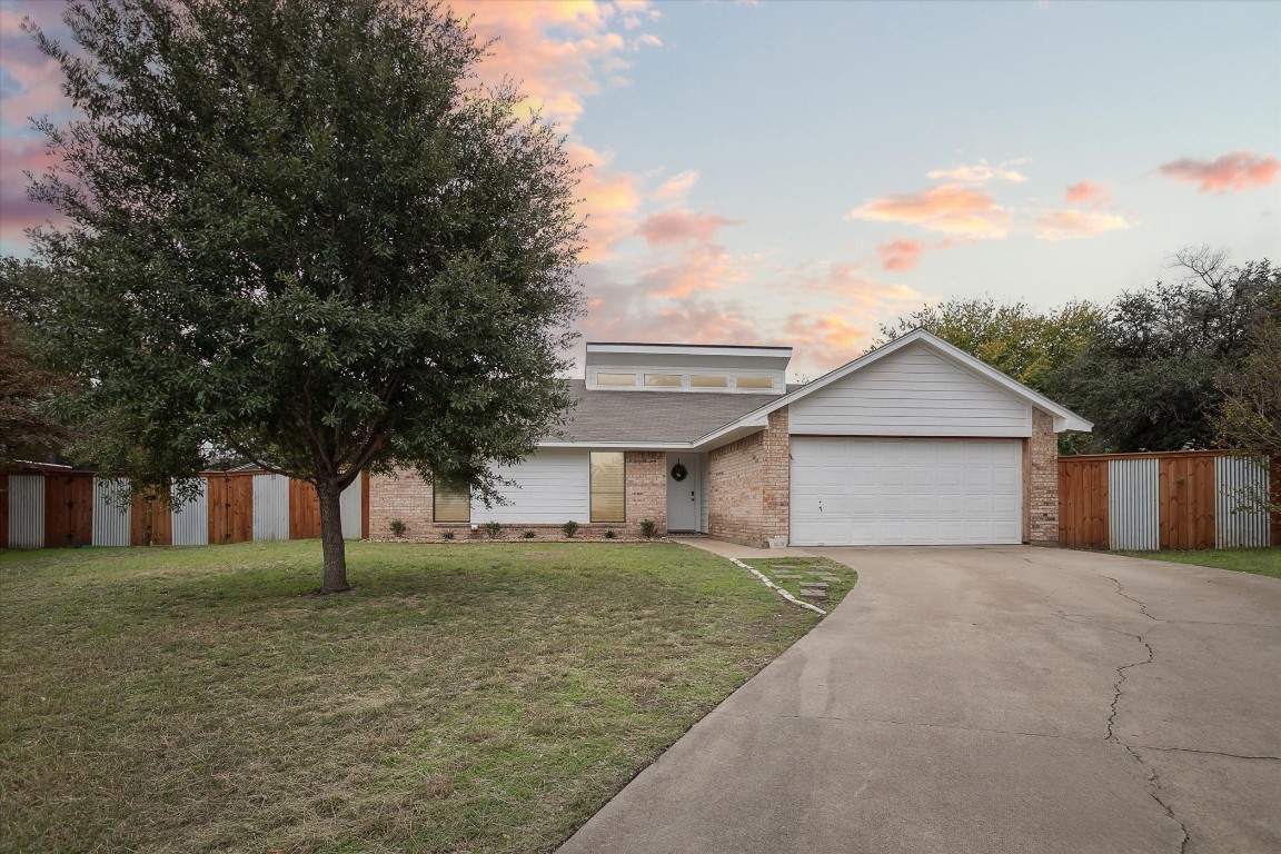 725 Blue Meadow Drive Azle TX 76020