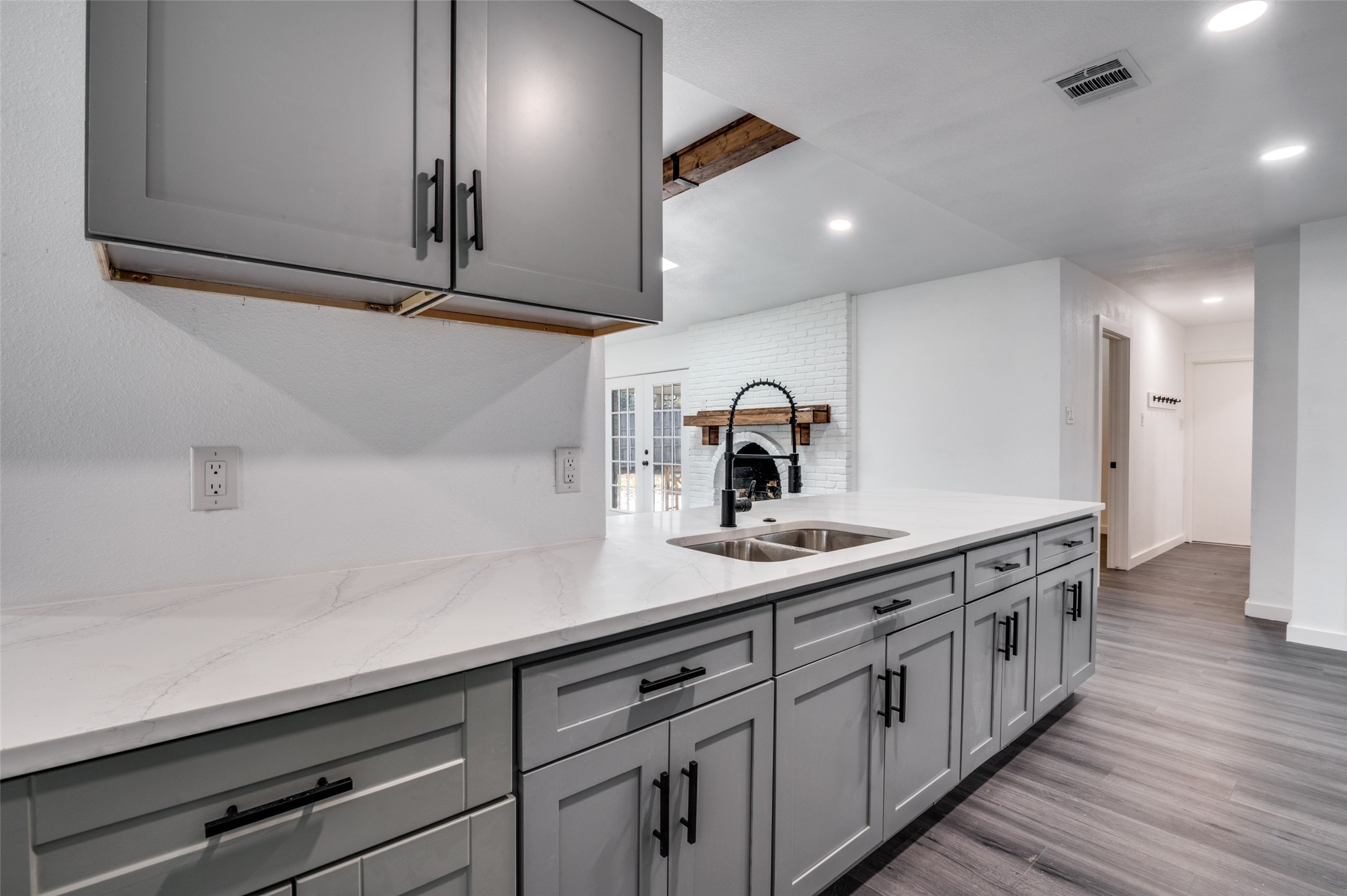 1241 Springbrook Drive Desoto TX 75115