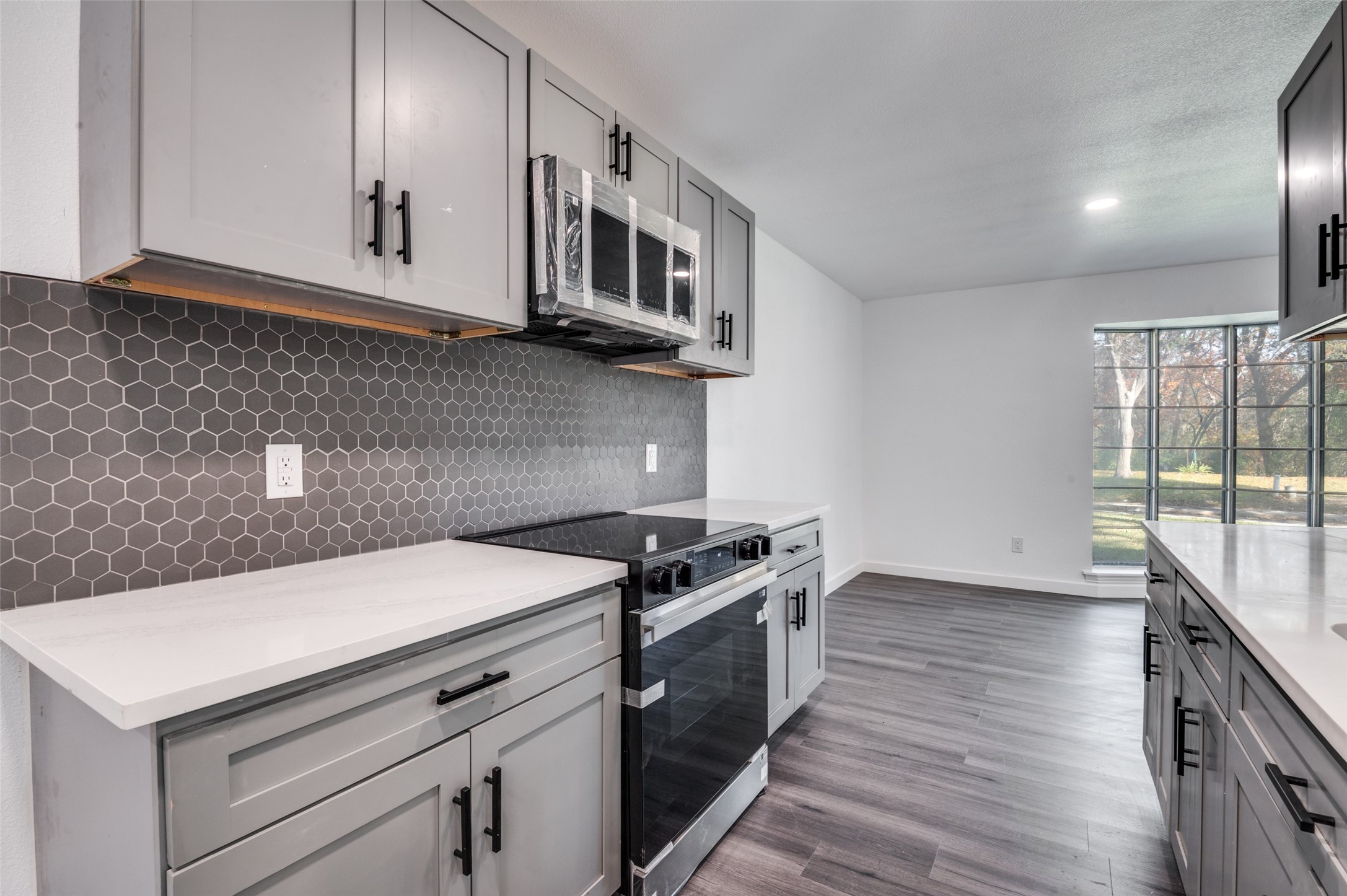 1241 Springbrook Drive Desoto TX 75115