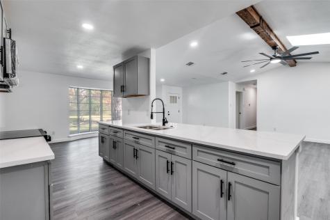 1241 Springbrook Drive Desoto TX 75115