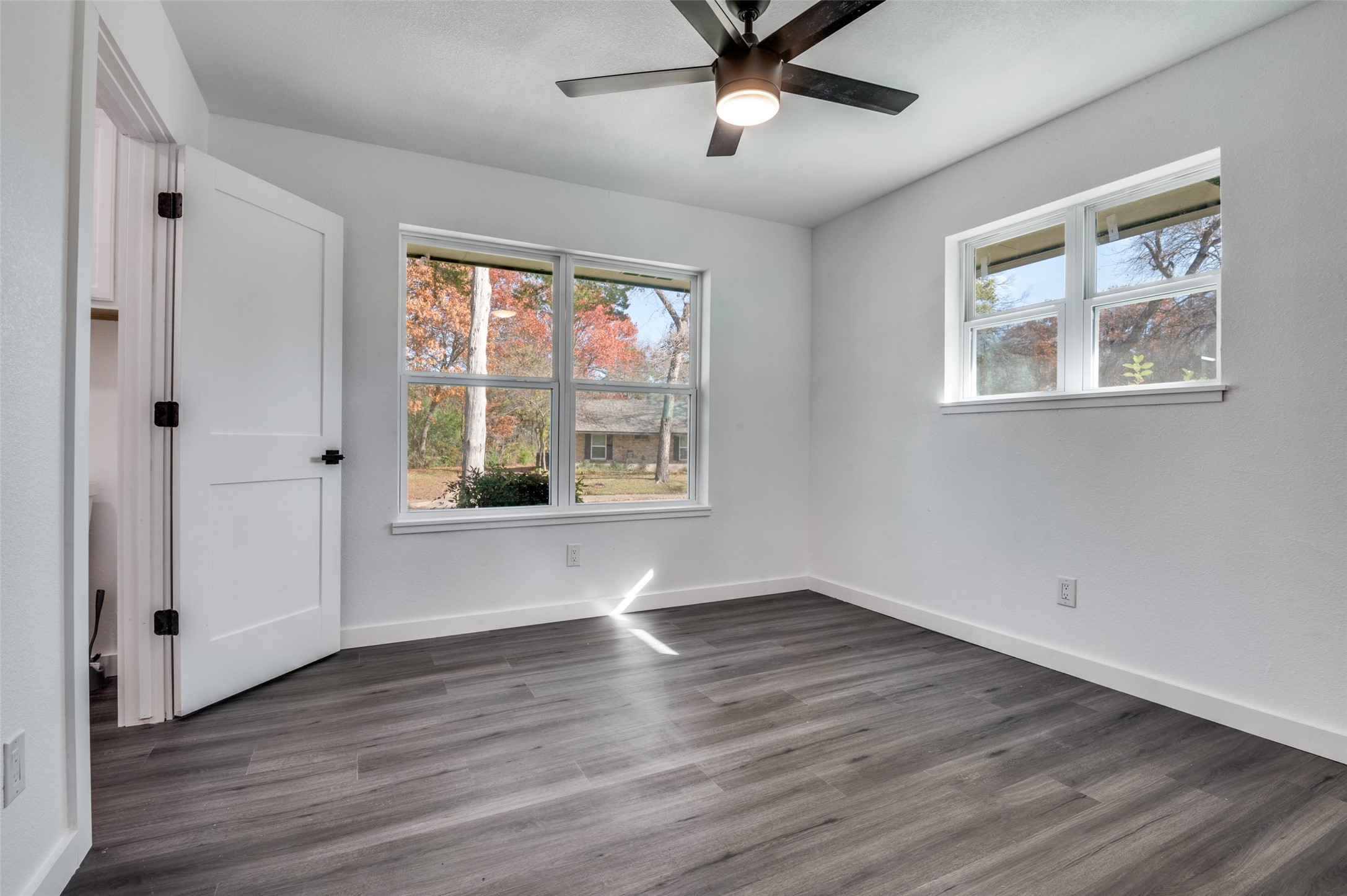 1241 Springbrook Drive Desoto TX 75115