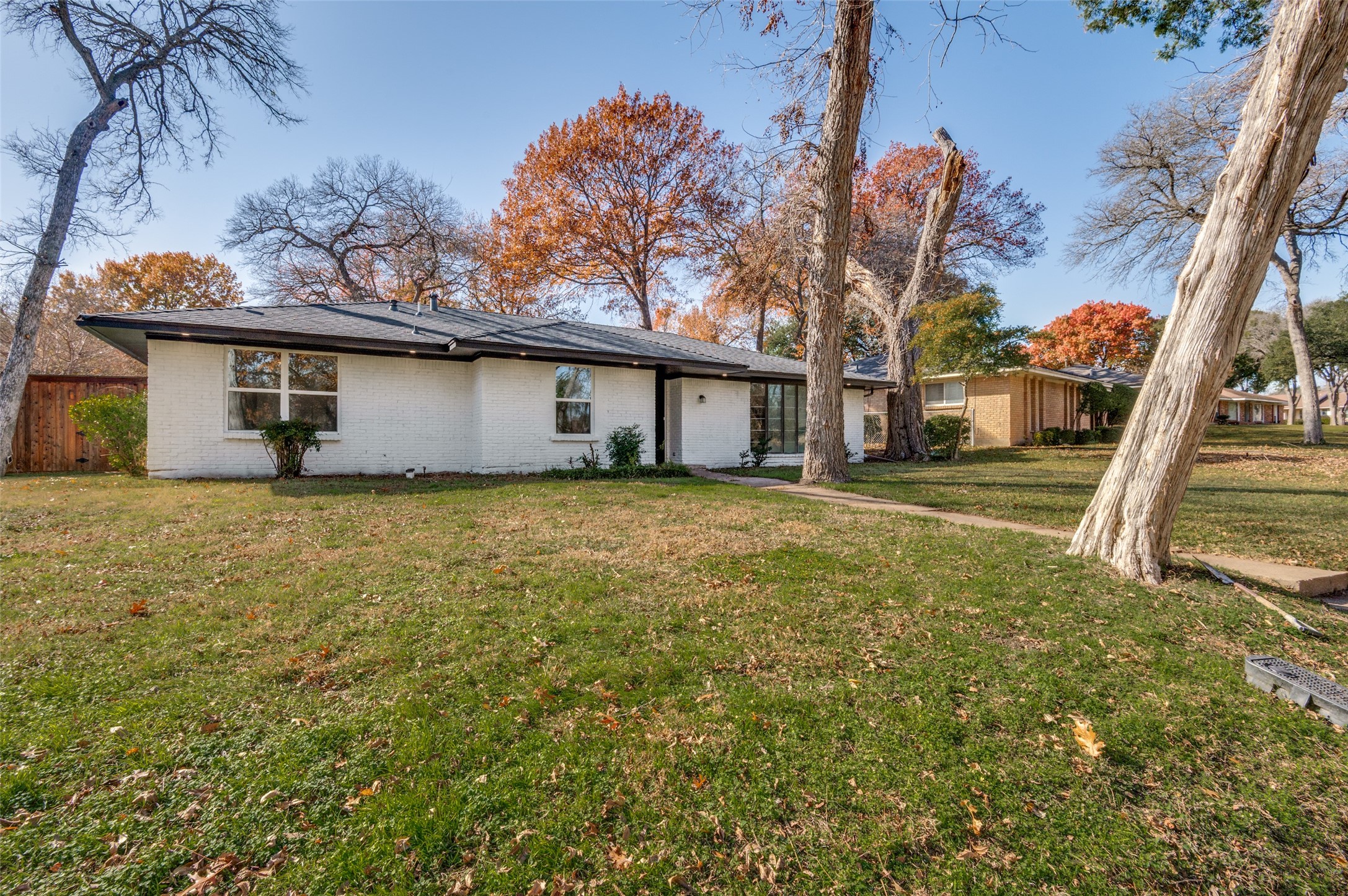 1241 Springbrook Drive Desoto TX 75115