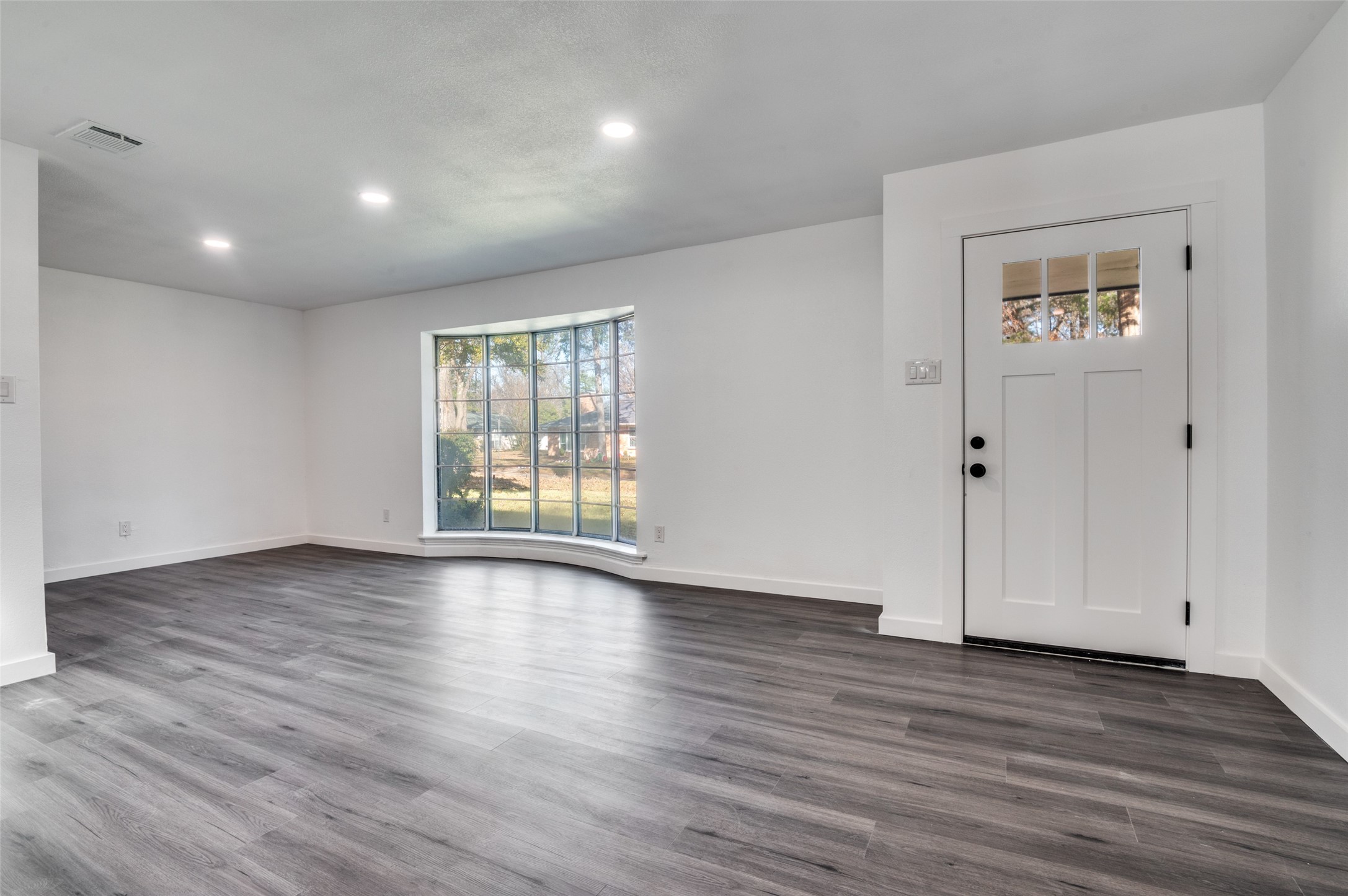 1241 Springbrook Drive Desoto TX 75115