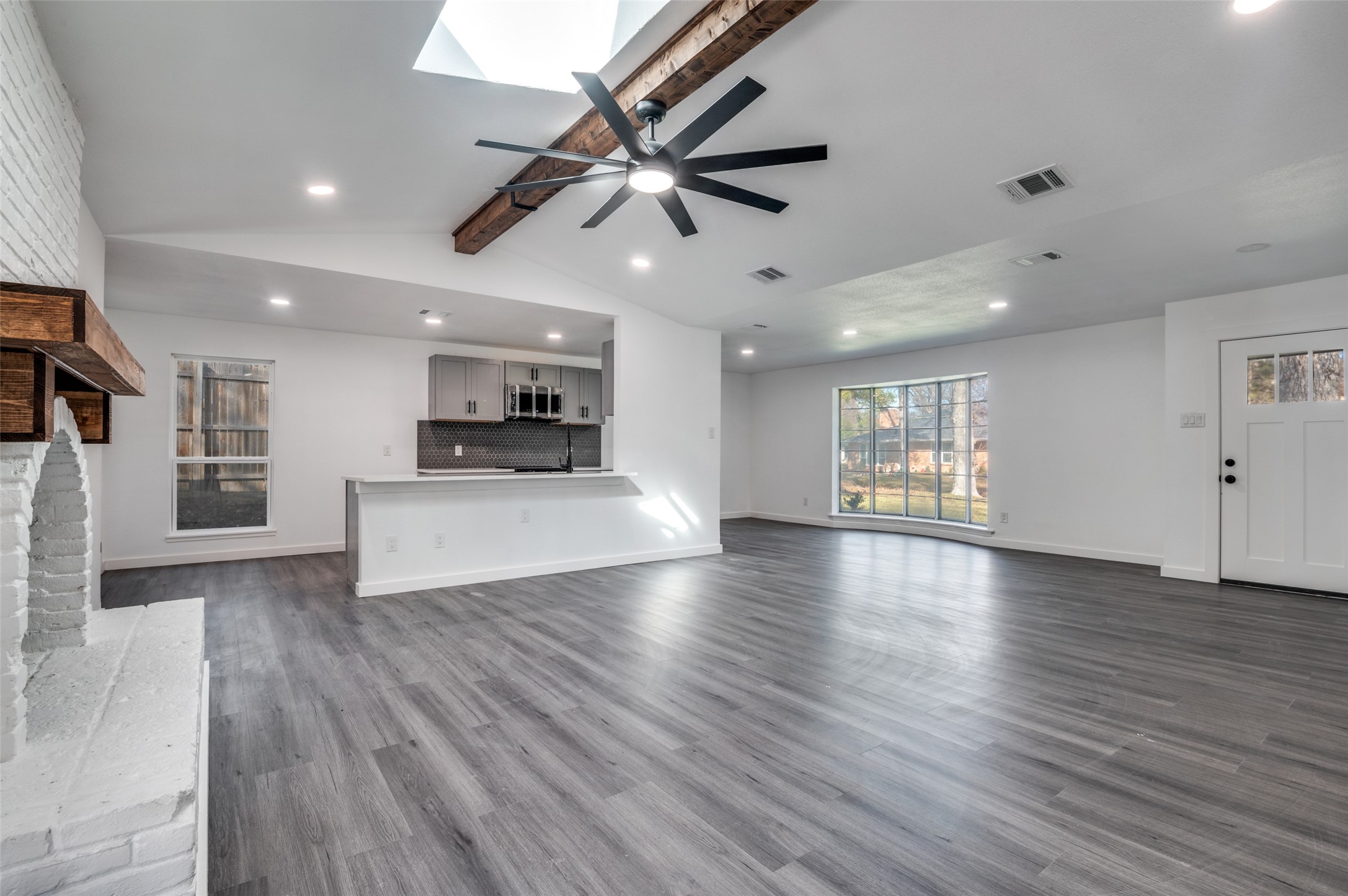 1241 Springbrook Drive Desoto TX 75115