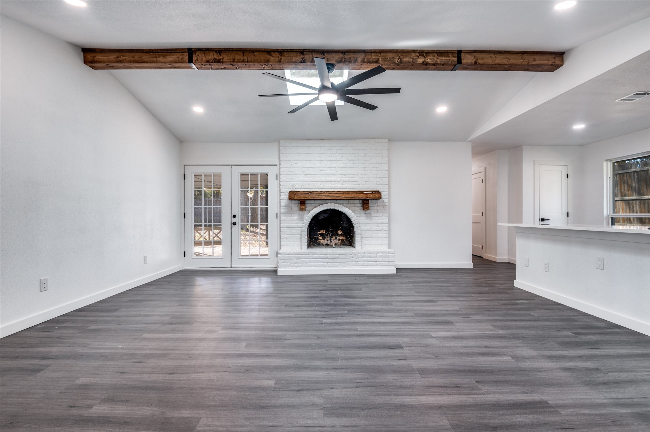 1241 Springbrook Drive Desoto TX 75115