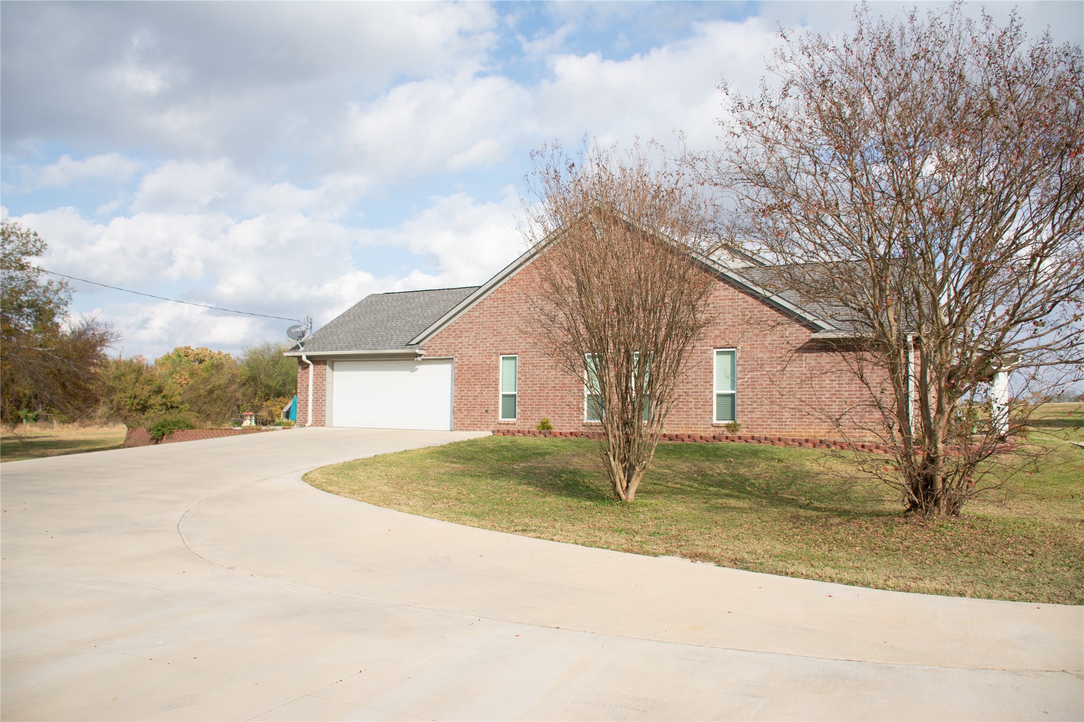 1550 County Road 3385 Saltillo TX 75478
