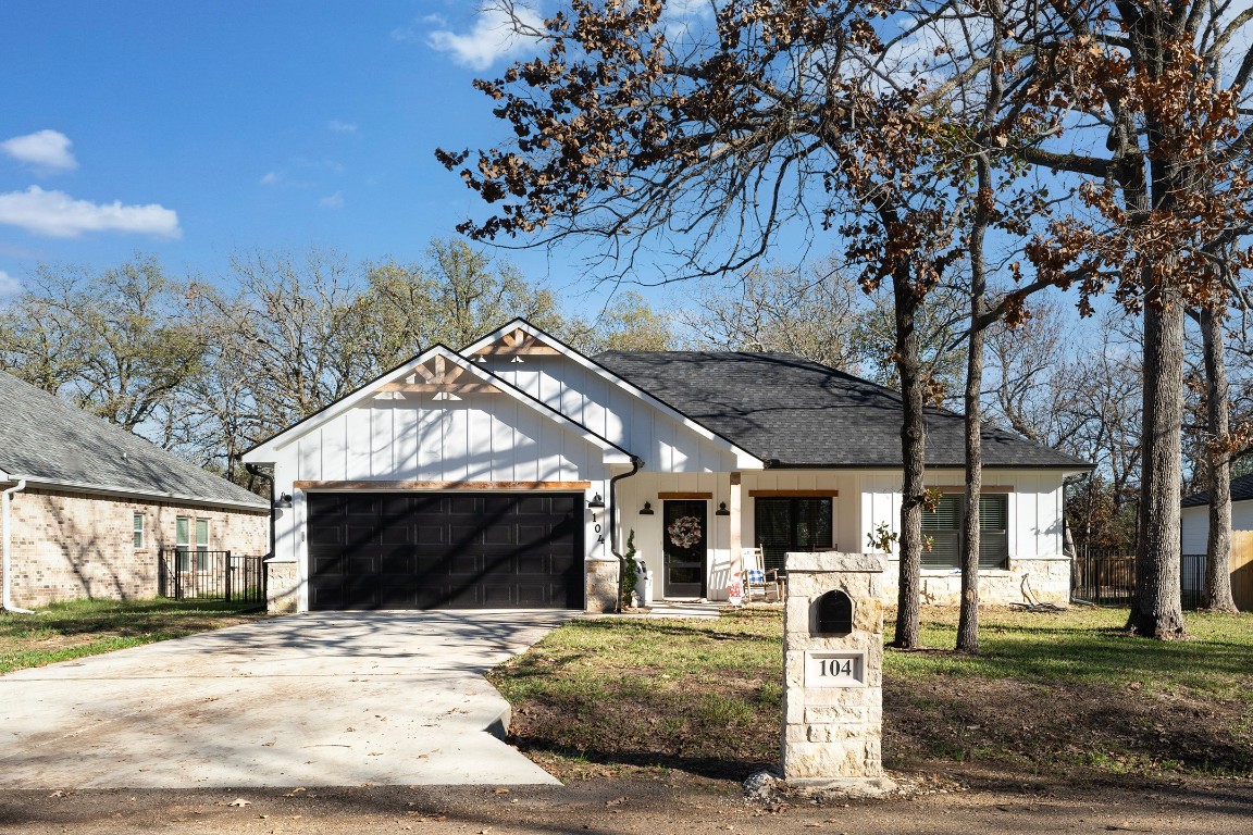 104 Paseo Patricia Street Gun Barrel City TX 75156