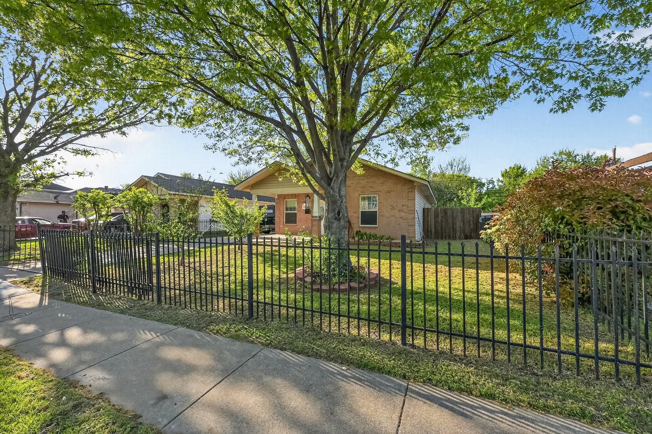 3445 Pinebrook Drive Dallas TX 75241