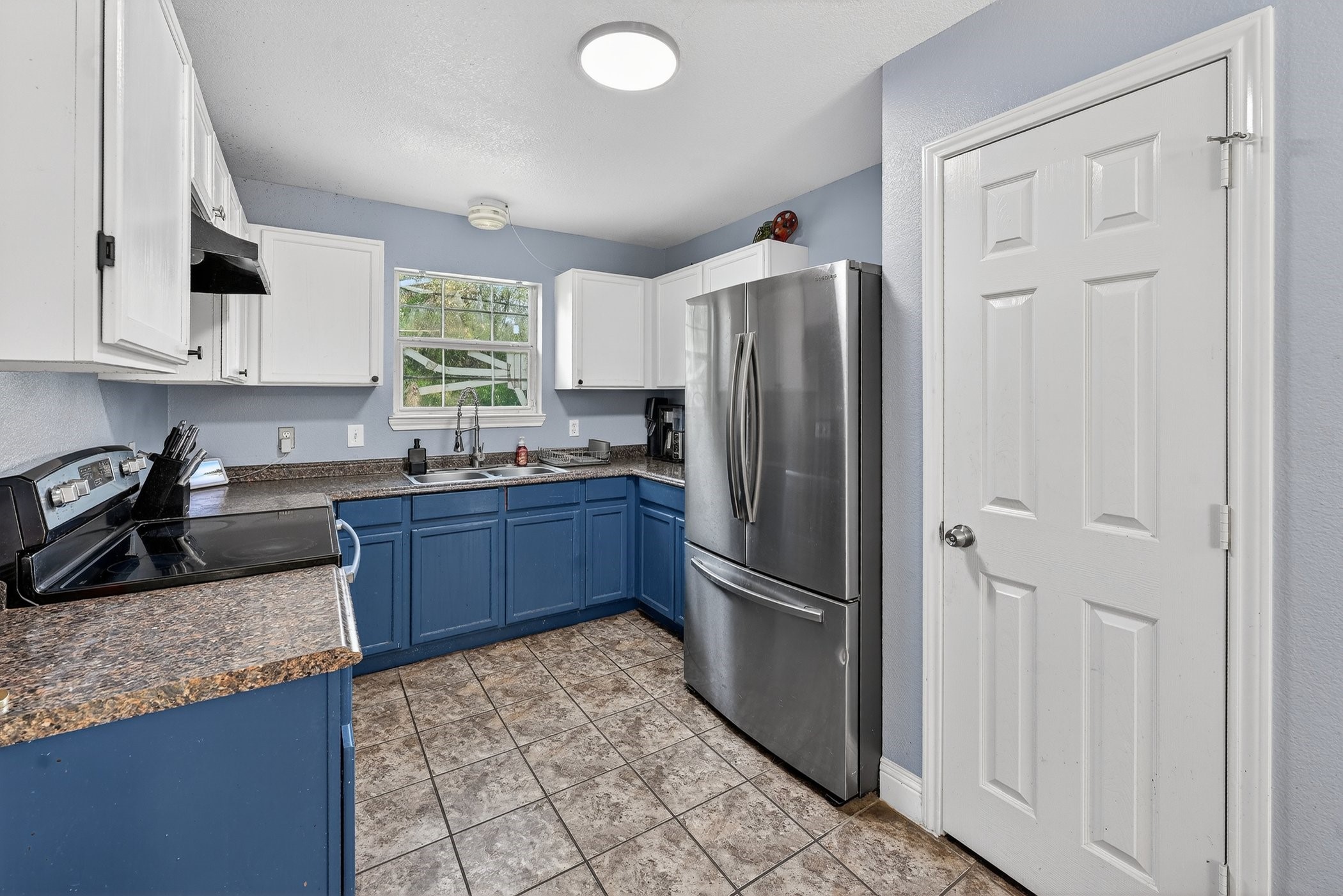 3445 Pinebrook Drive Dallas TX 75241