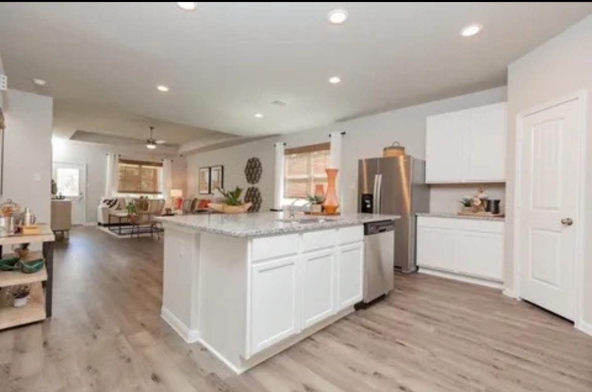 424 Livingston Drive Desoto TX 75115