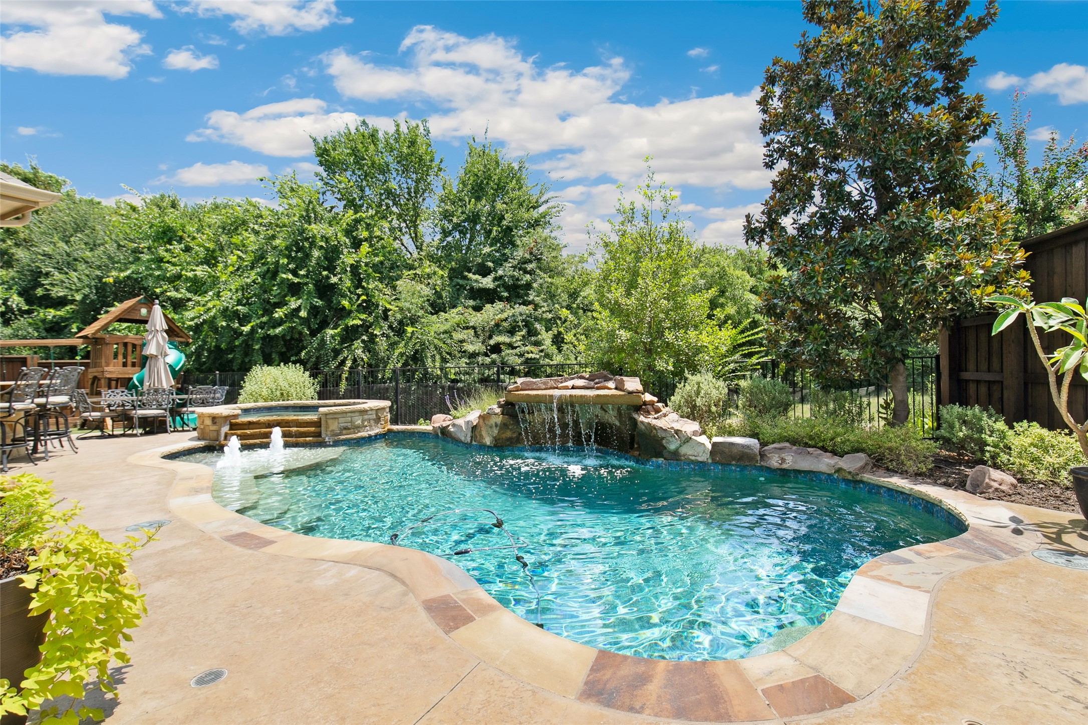6498 Kiest Forest Drive Frisco TX 75035