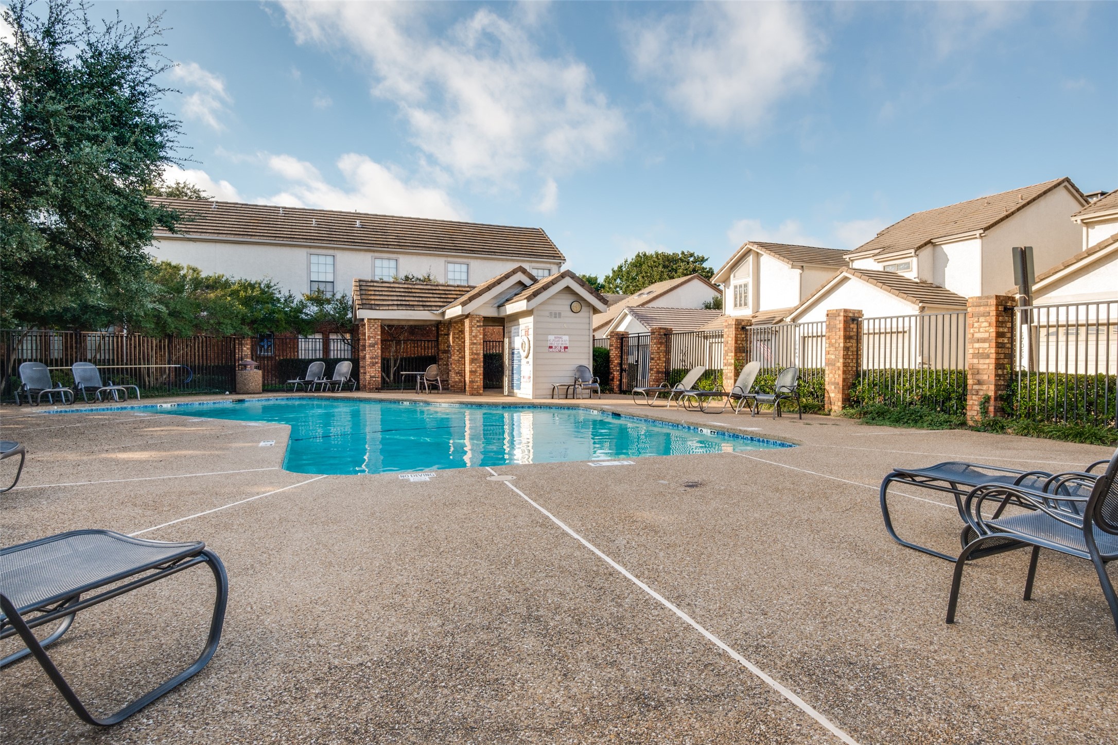 17079 Upper Bay Road Addison TX 75001