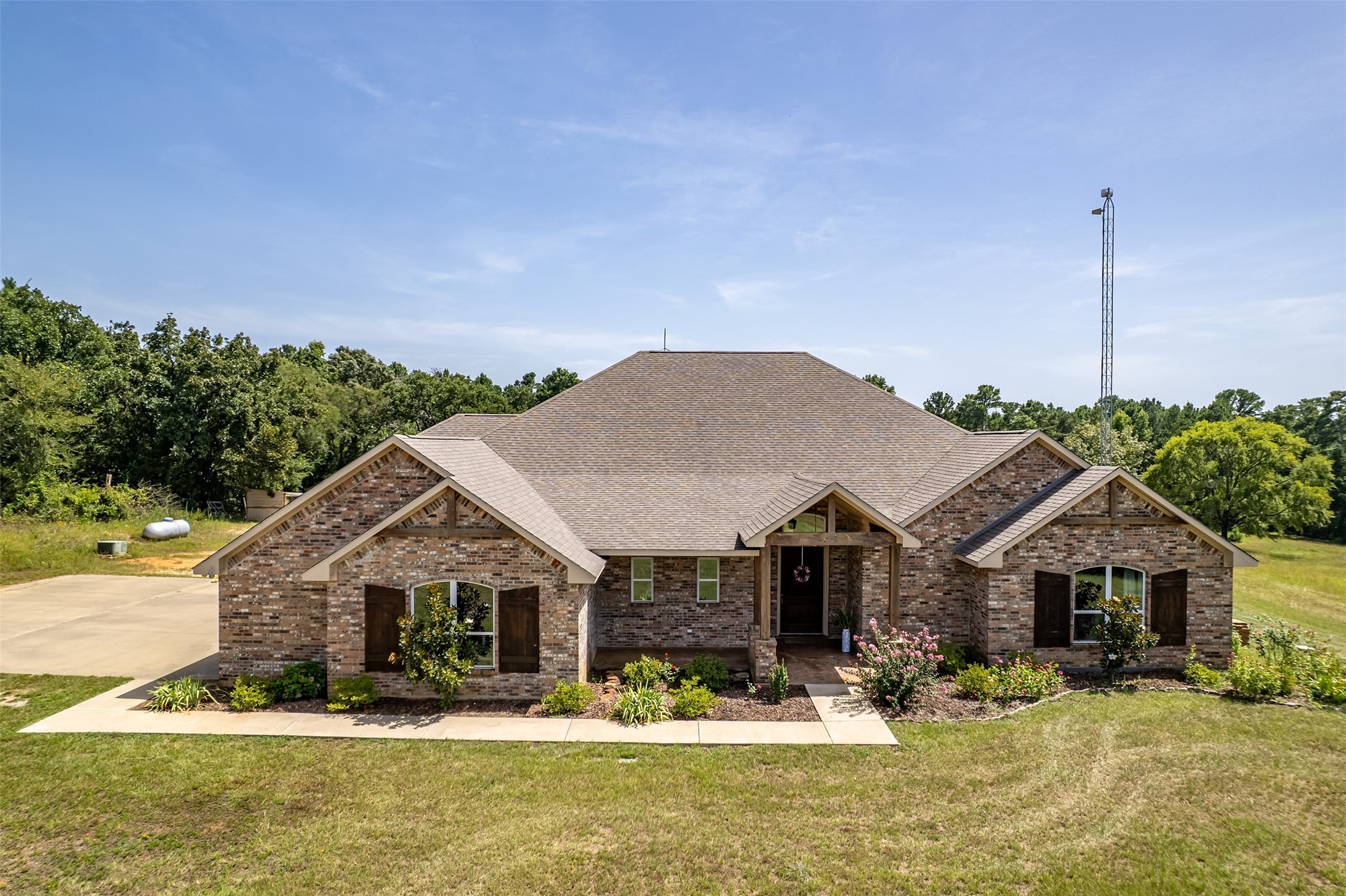 16045 County Road 1130 Flint TX 75762