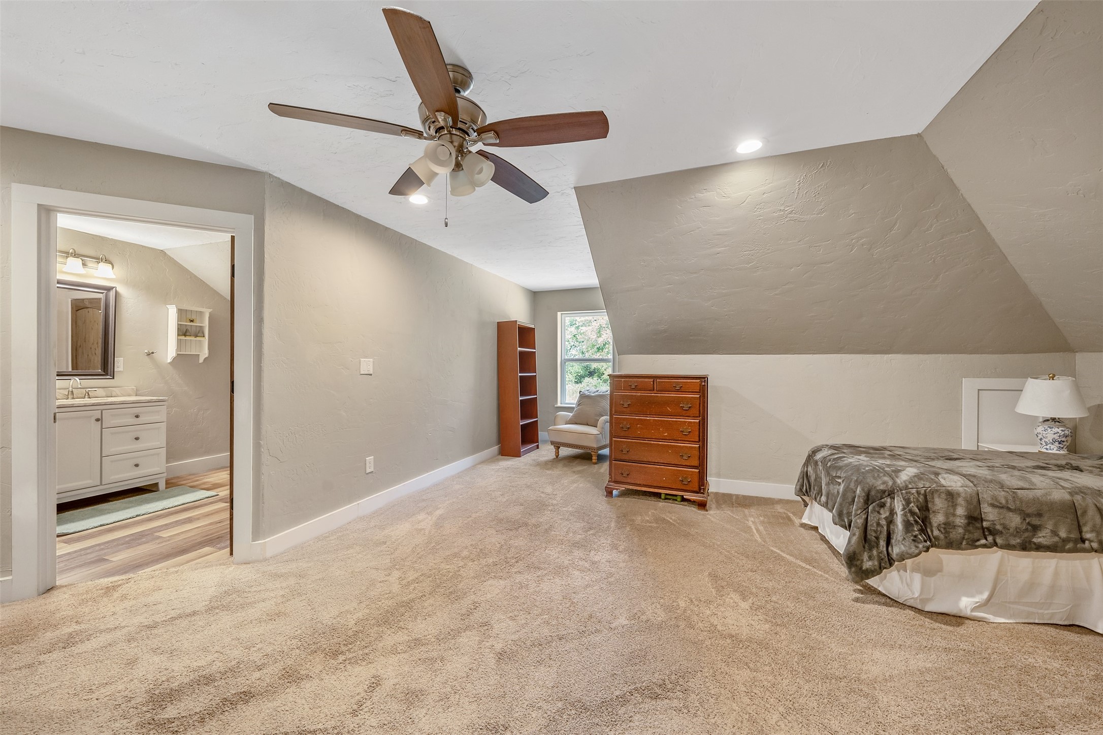 16045 County Road 1130 Flint TX 75762