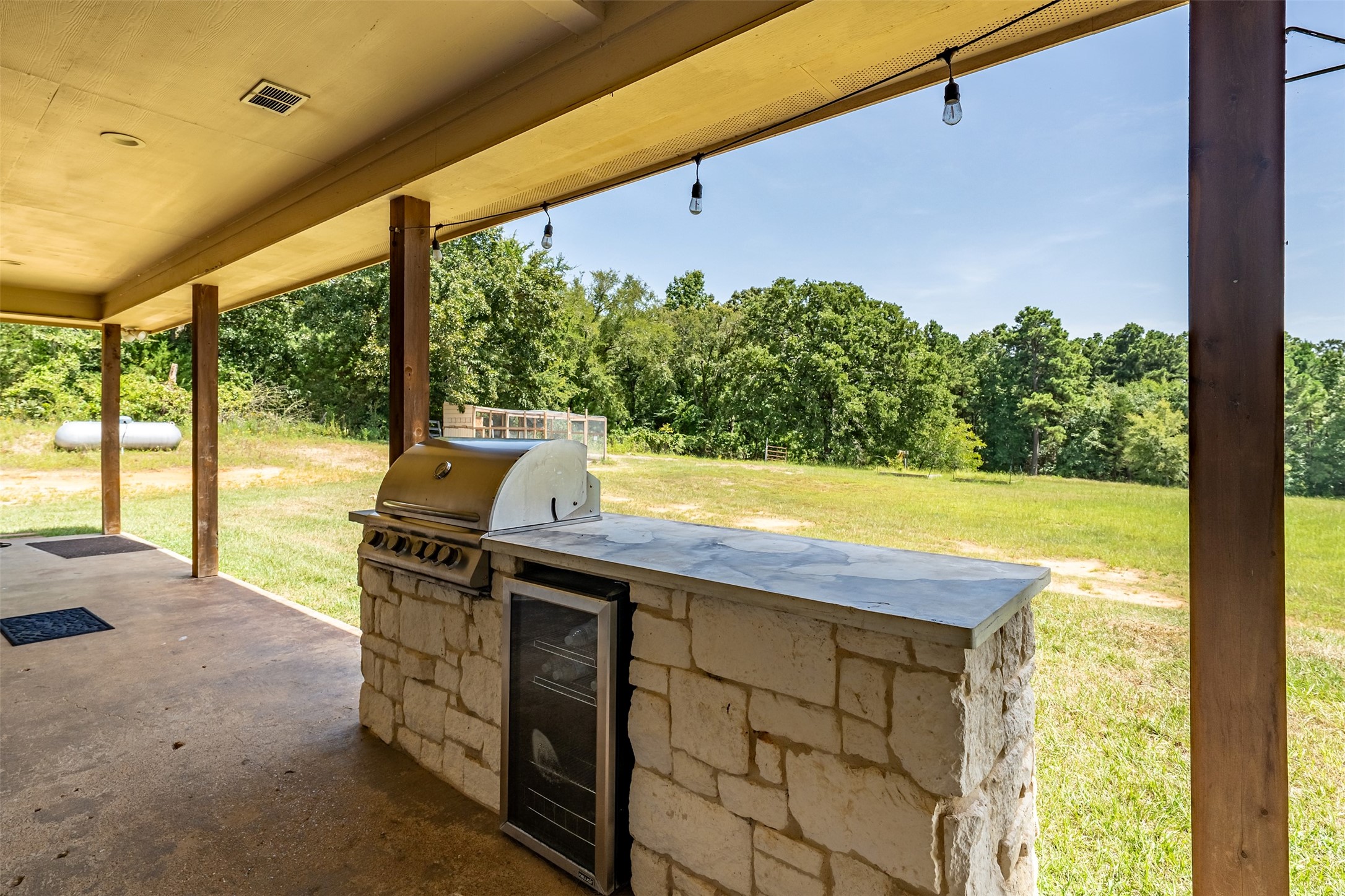 16045 County Road 1130 Flint TX 75762