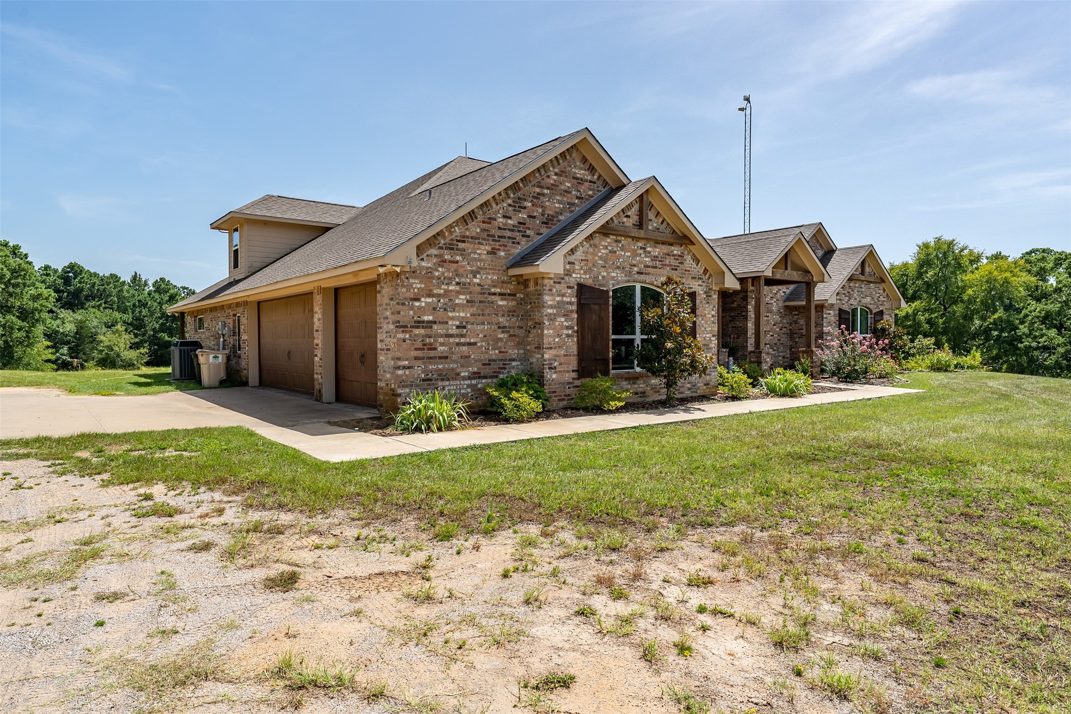 16045 County Road 1130 Flint TX 75762