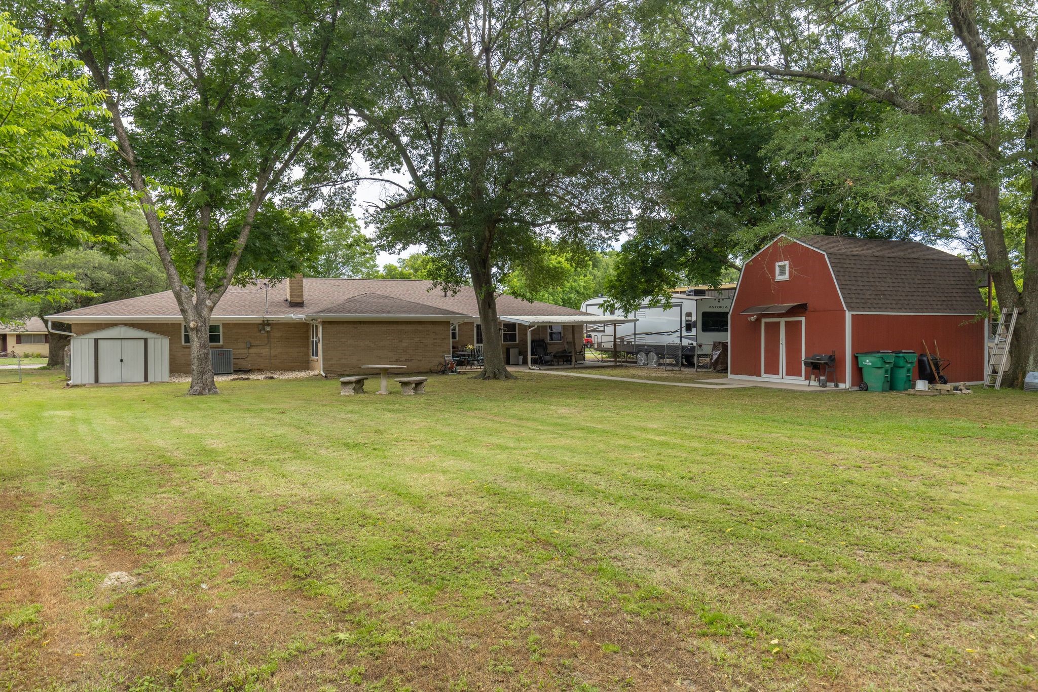 2812 Mccarley Drive Commerce TX 75428