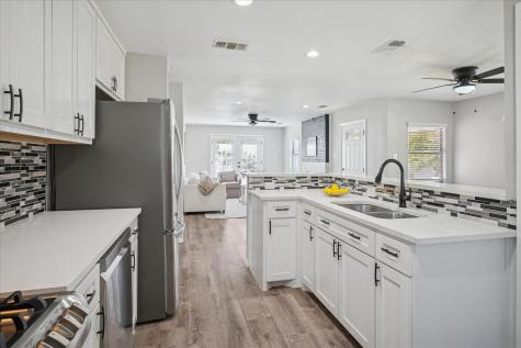 2717 El Tivoli Drive Dallas TX 75211