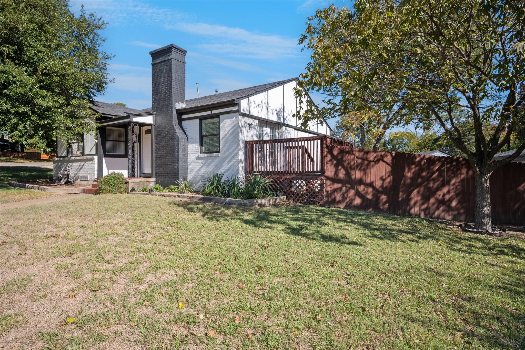 2717 El Tivoli Drive Dallas TX 75211