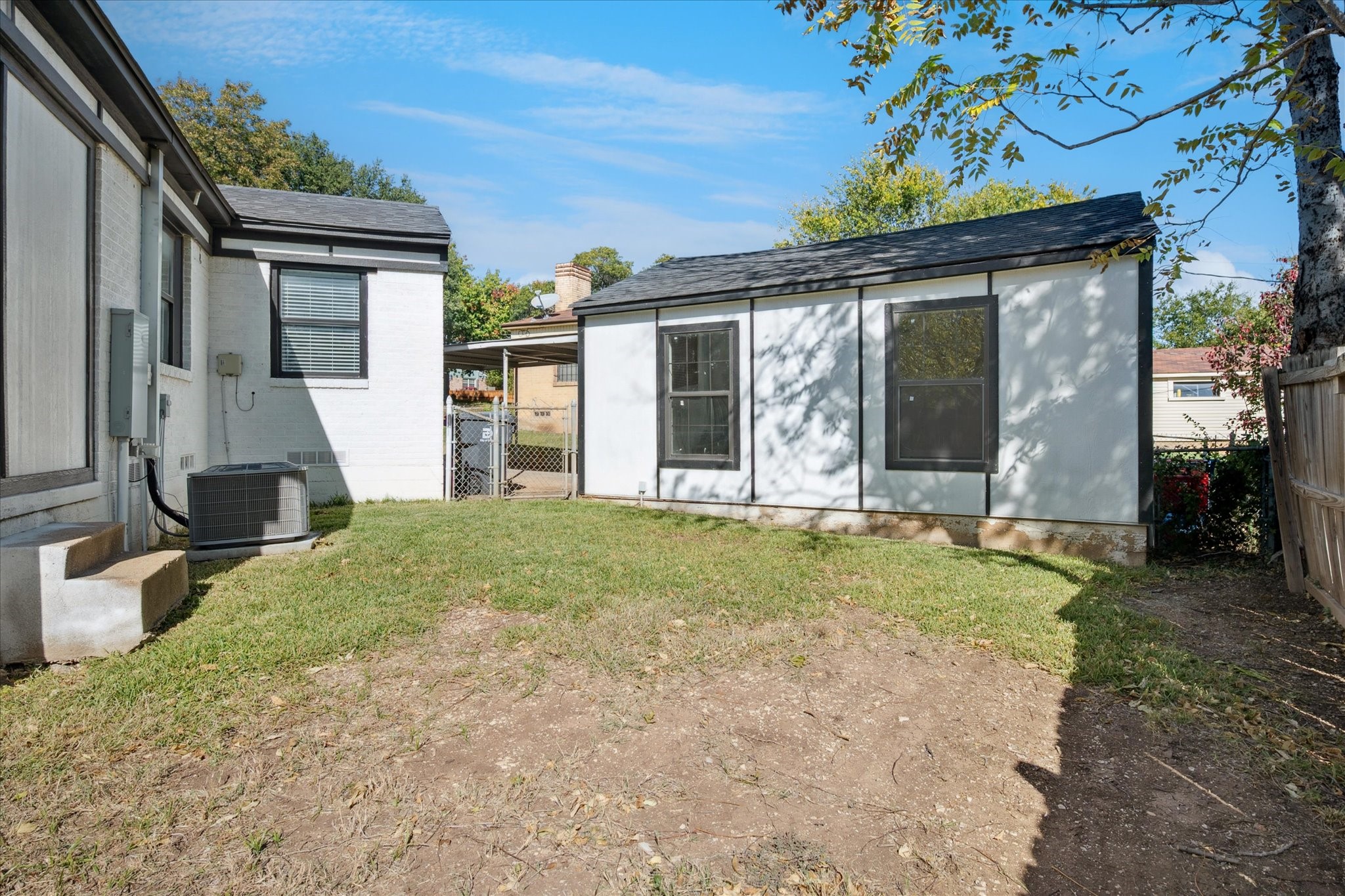 2717 El Tivoli Drive Dallas TX 75211