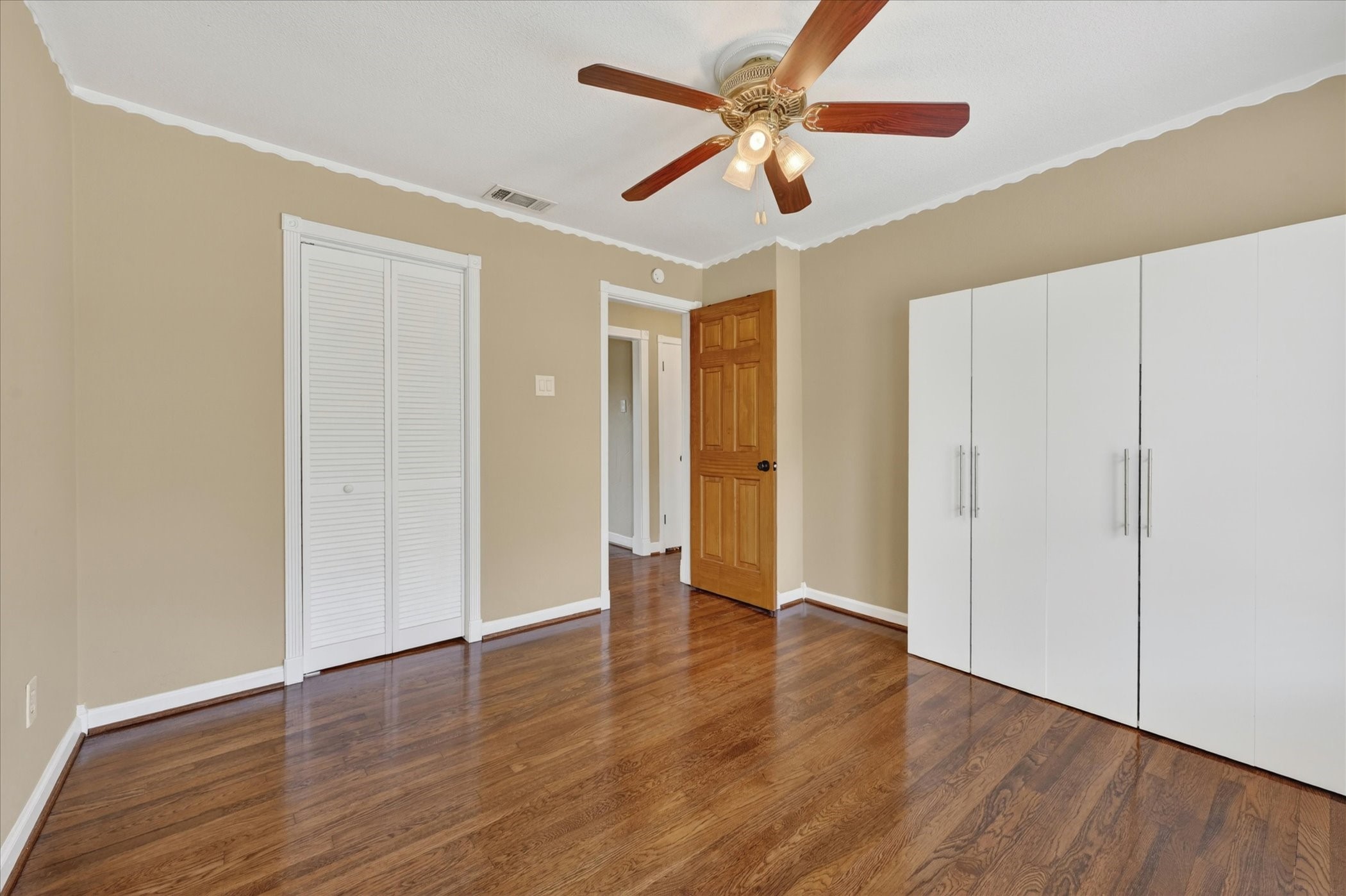 3319 Irwindell Boulevard Dallas TX 75211