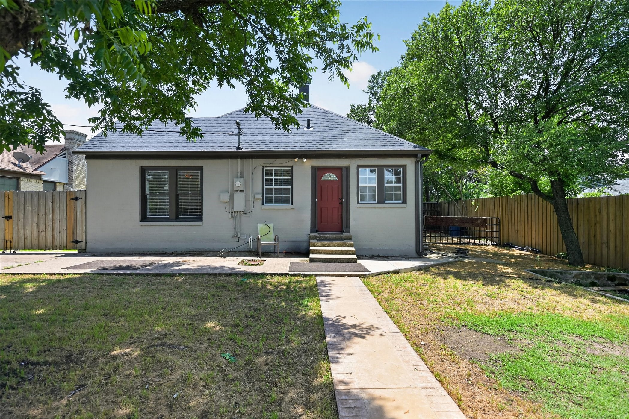 3319 Irwindell Boulevard Dallas TX 75211