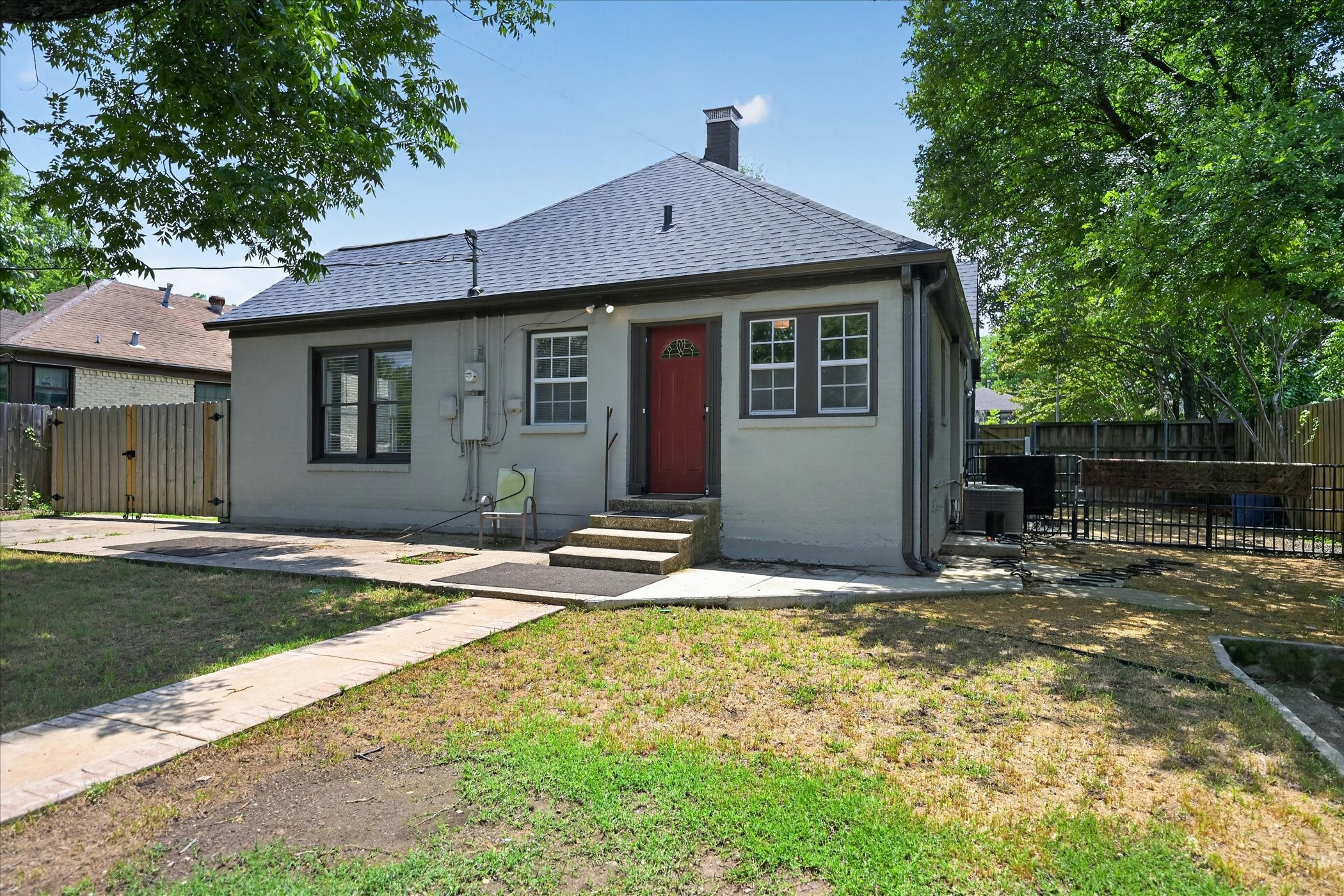3319 Irwindell Boulevard Dallas TX 75211