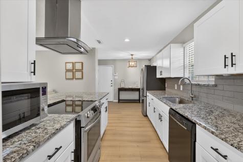 2920 Sharpview Lane Dallas TX 75228