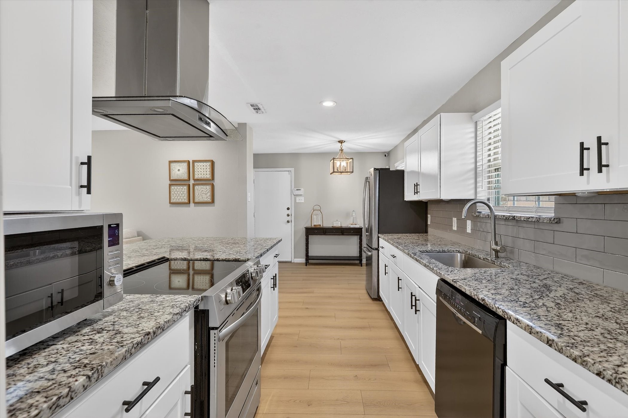 2920 Sharpview Lane Dallas TX 75228