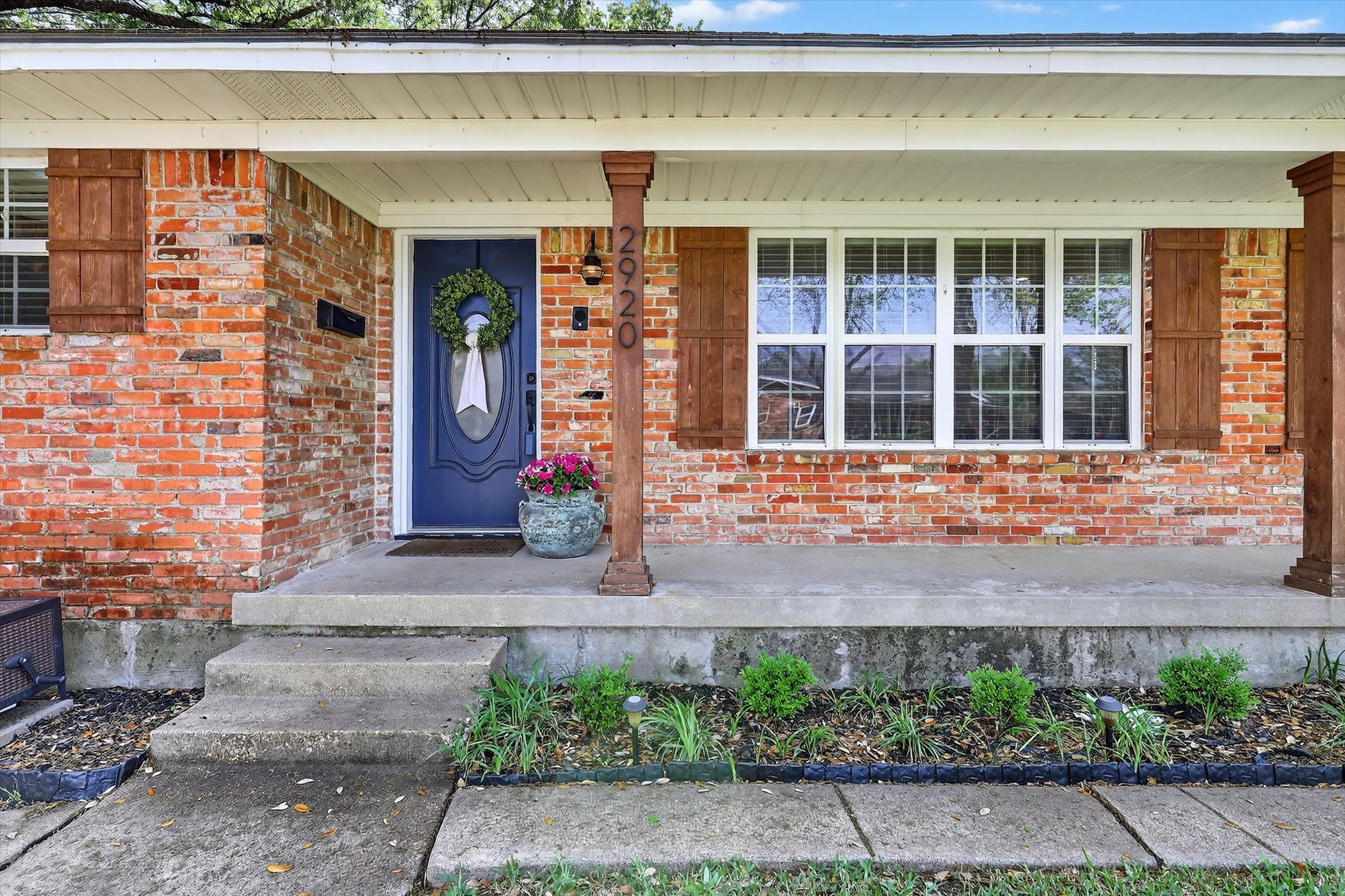 2920 Sharpview Lane Dallas TX 75228