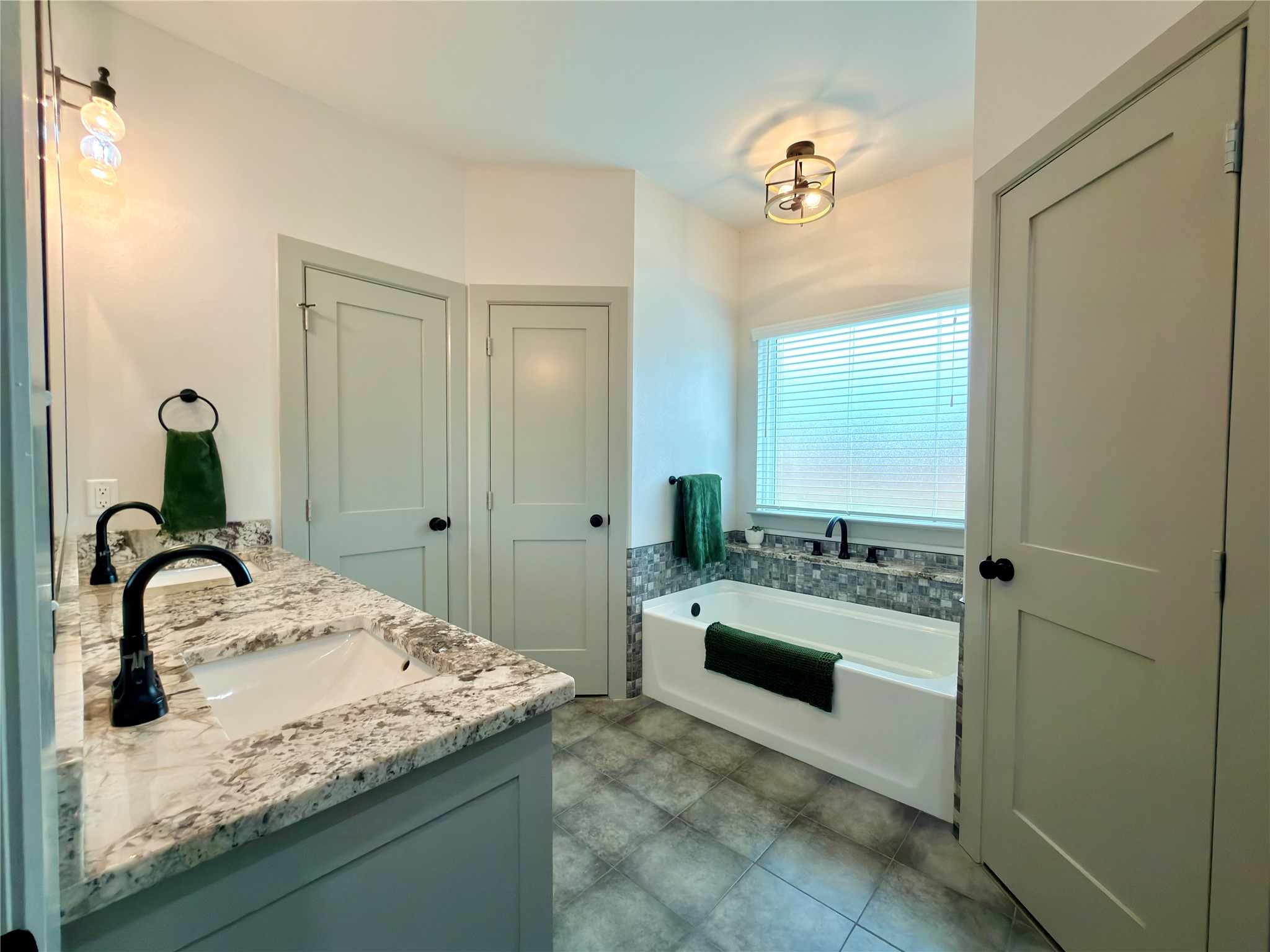 2232 Samuel Street Mabank TX 75147