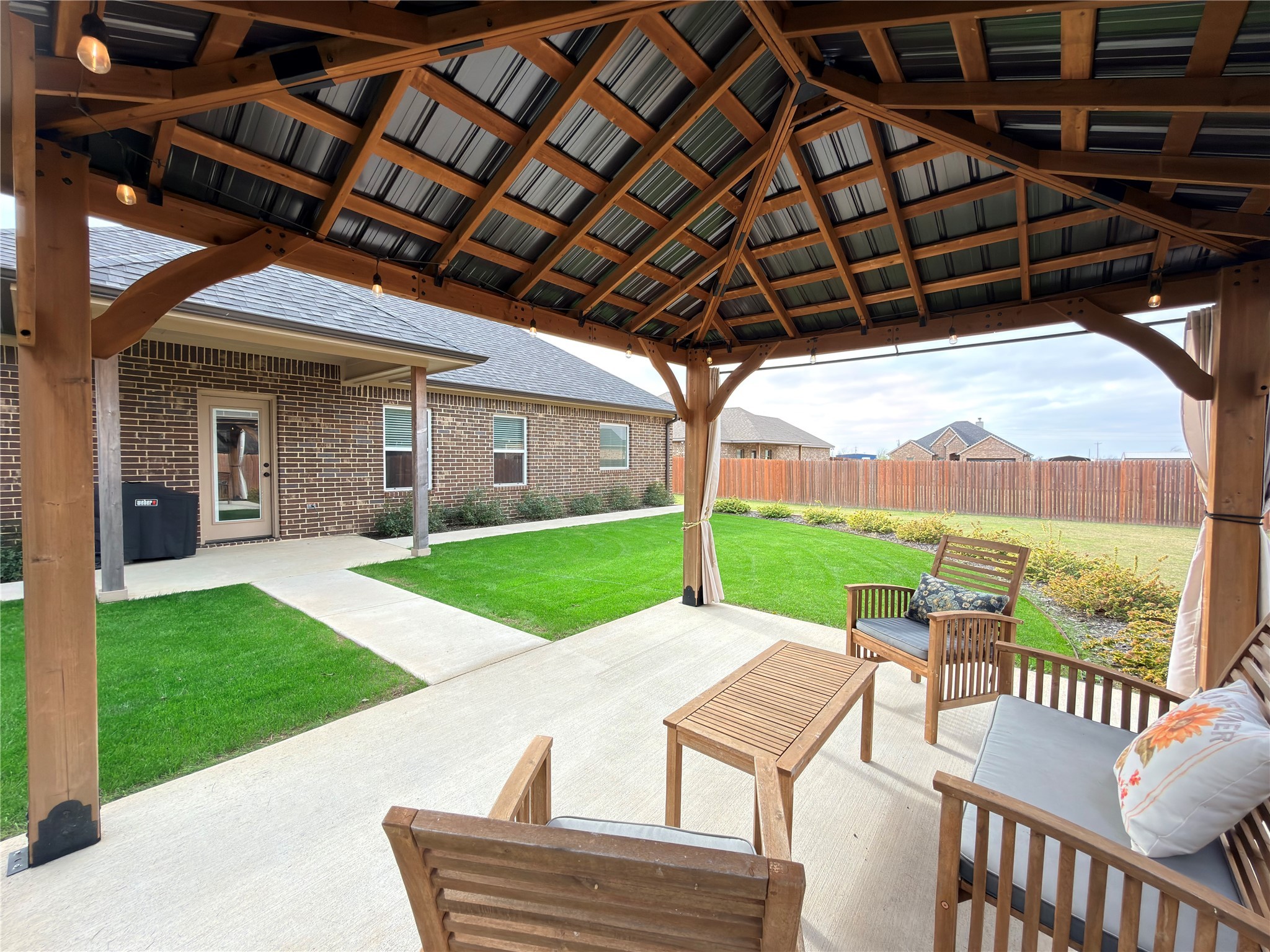 2232 Samuel Street Mabank TX 75147