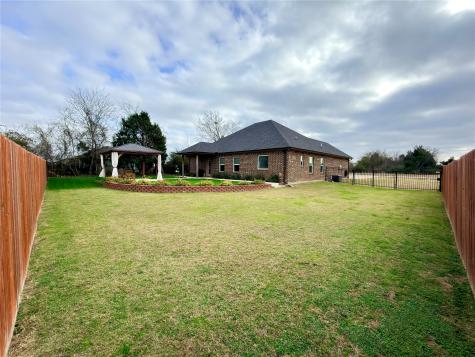 2232 Samuel Street Mabank TX 75147