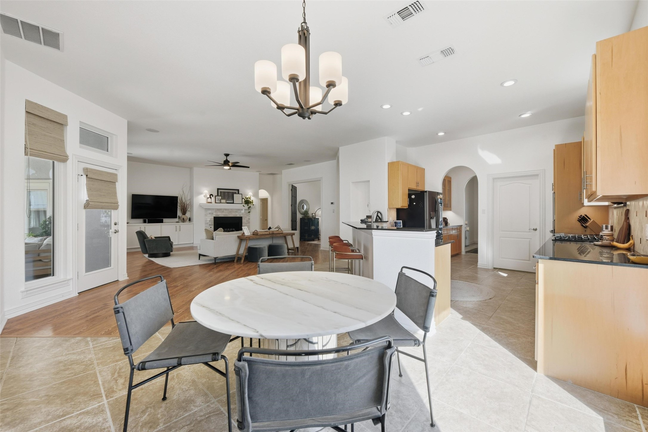 6100 Forest Lane Fort Worth TX 76112