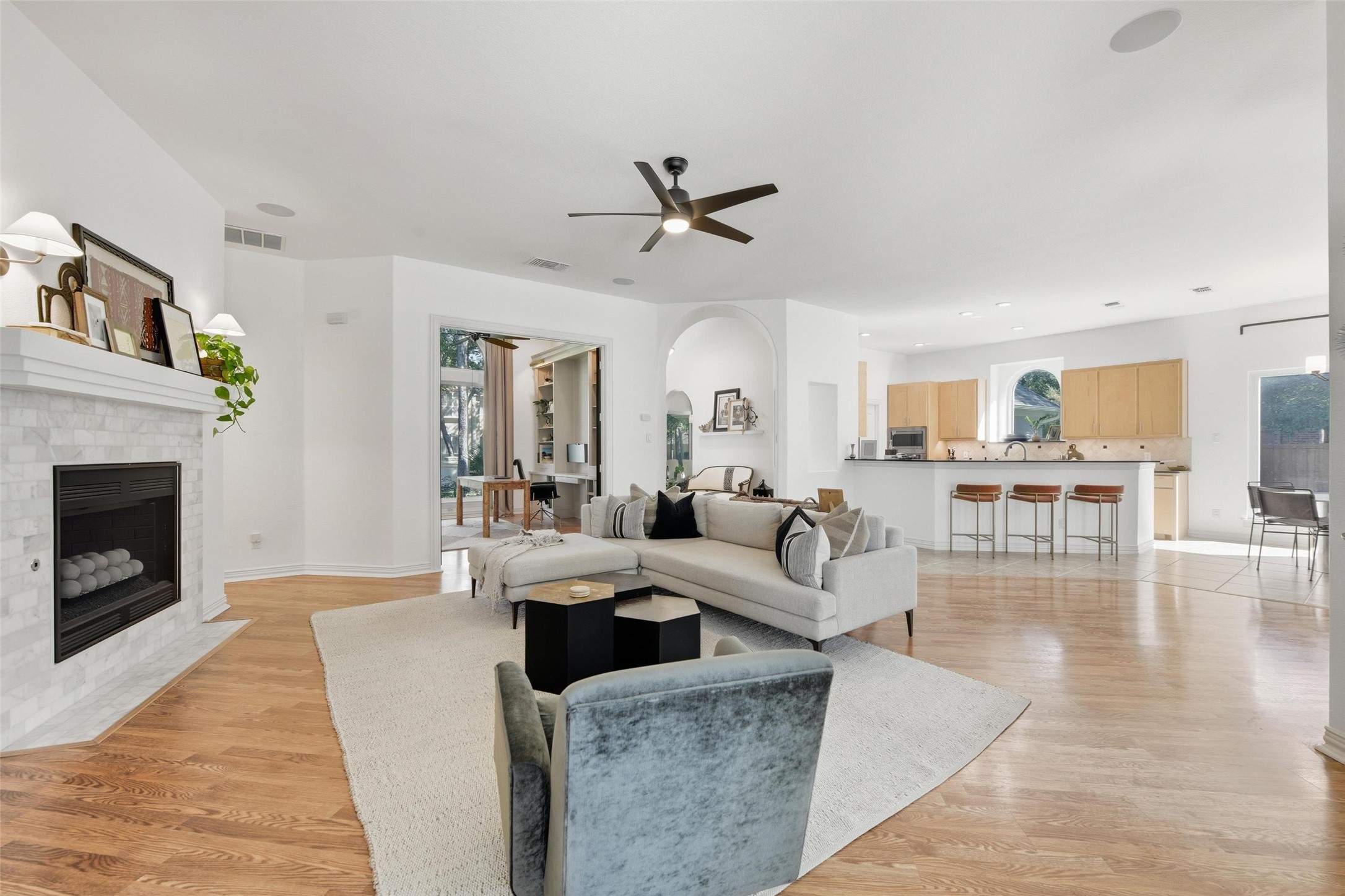6100 Forest Lane Fort Worth TX 76112