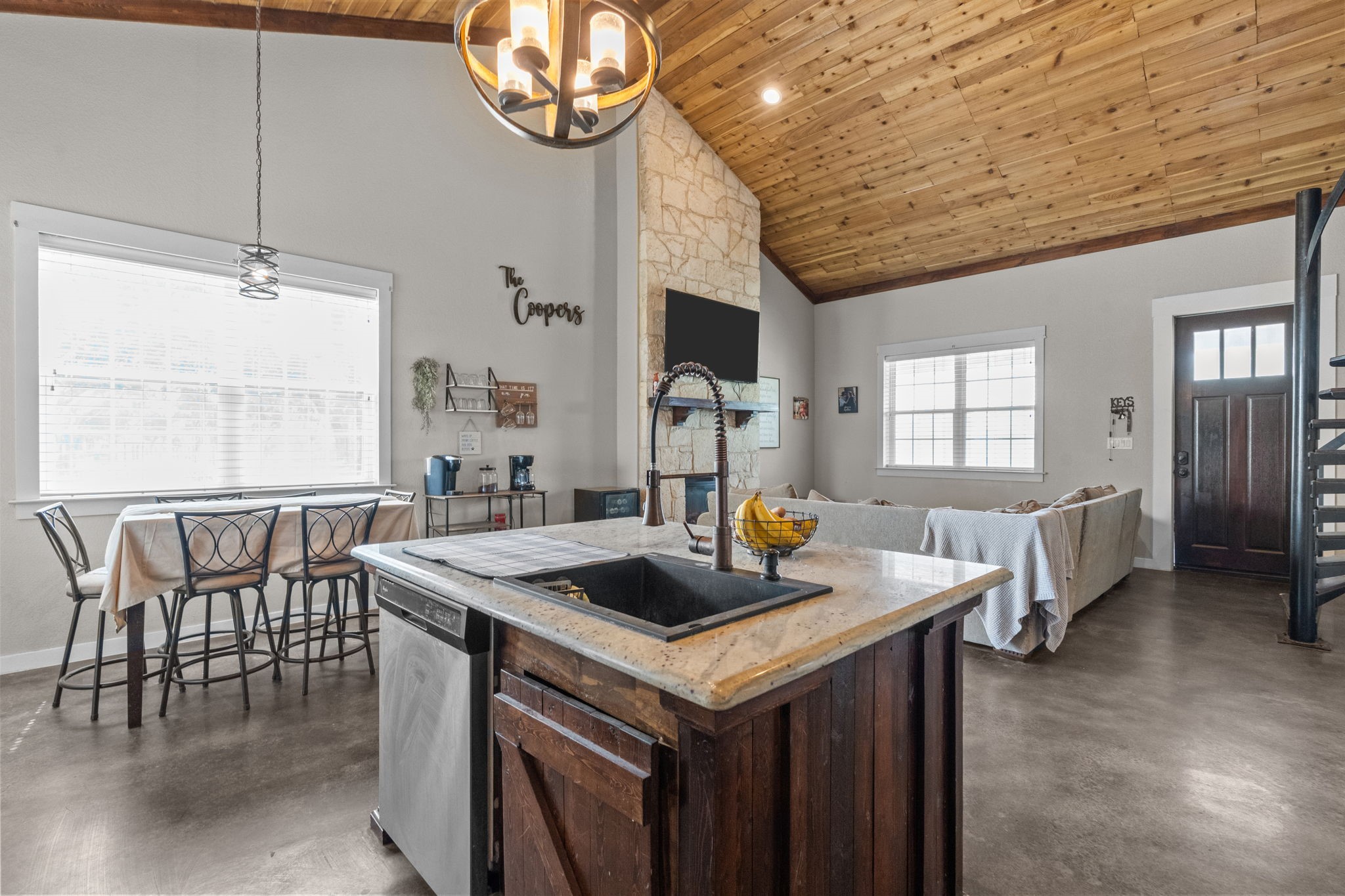 395 Private Road 4219 Decatur TX 76234