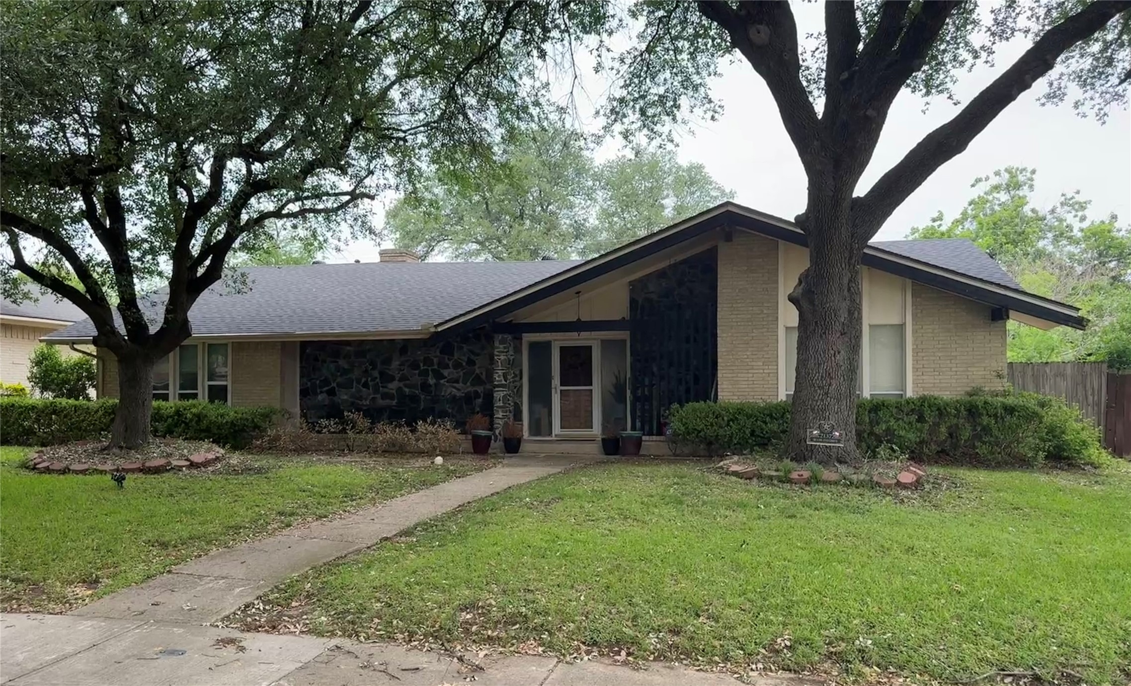 2137 Sea Island Drive Dallas TX 75232