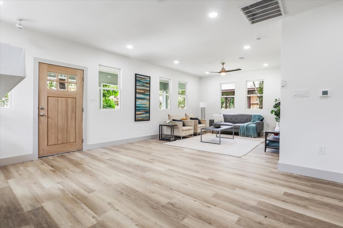 5914 Victor Street Dallas TX 75214