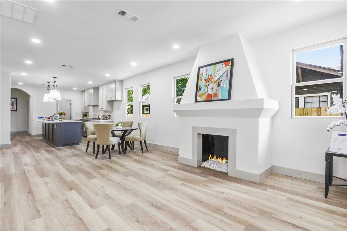 5914 Victor Street Dallas TX 75214