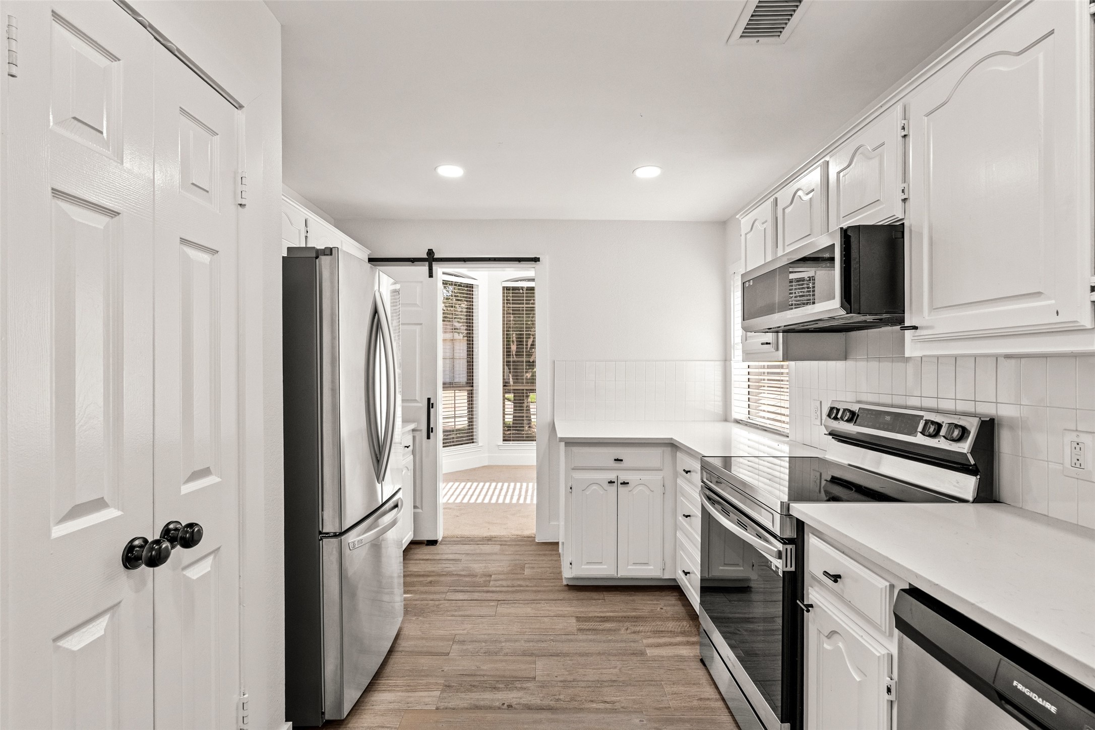 381 Arbor Lane Euless TX 76039
