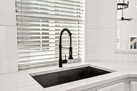381 Arbor Lane Euless TX 76039